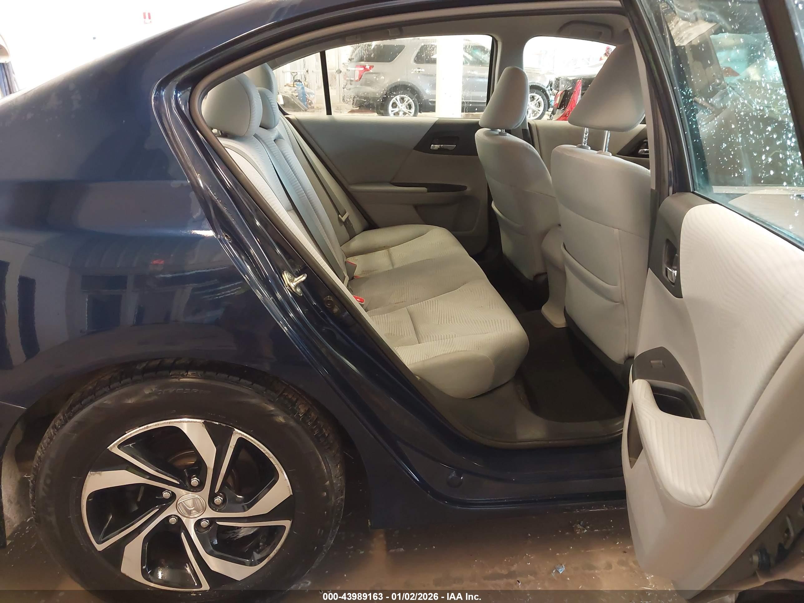 HONDA ACCORD image 8