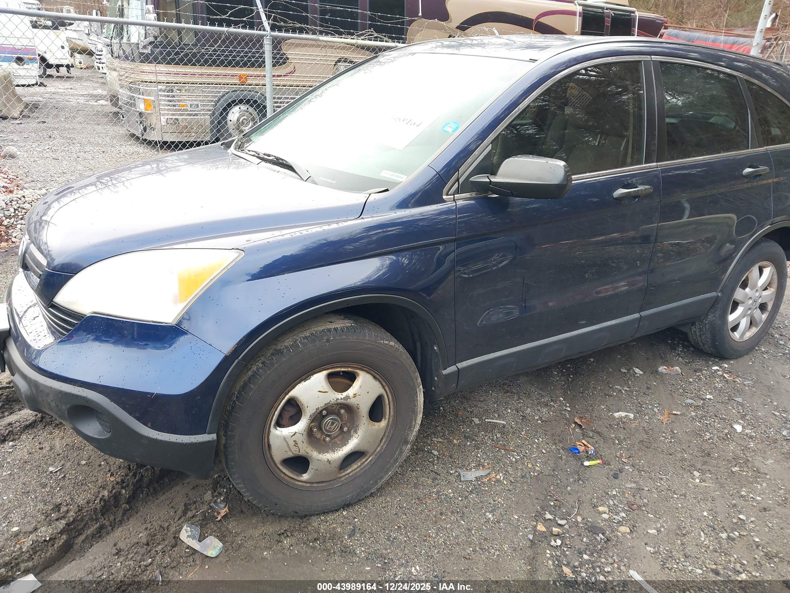 HONDA CR-V image 2