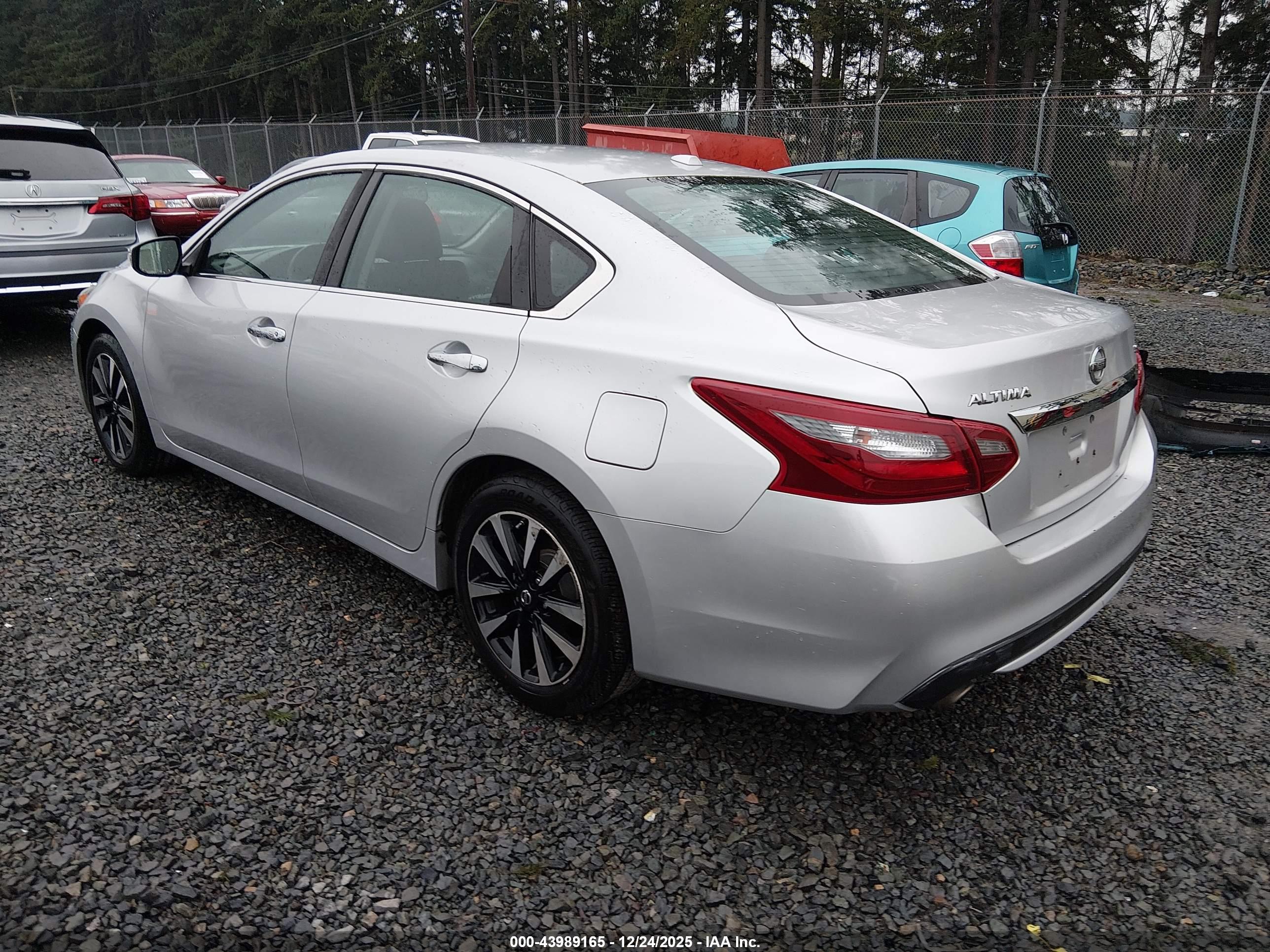 NISSAN ALTIMA image 3