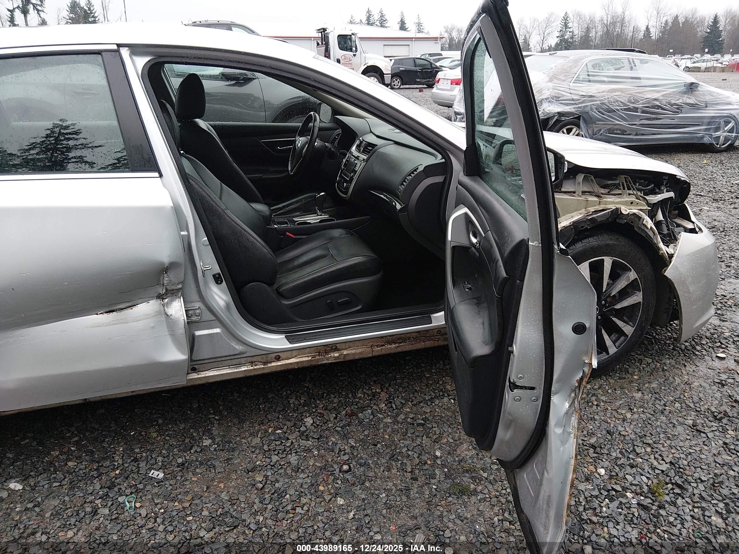 NISSAN ALTIMA image 5