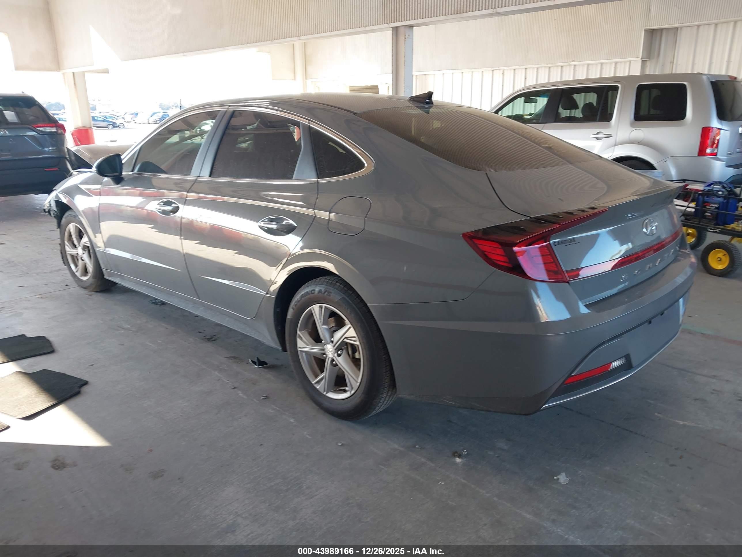 HYUNDAI SONATA image 3