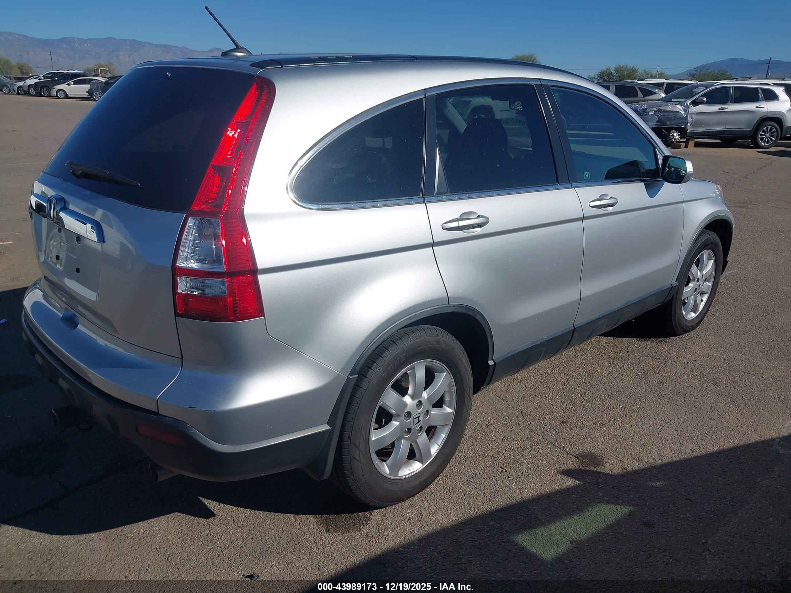 HONDA CR-V image 4