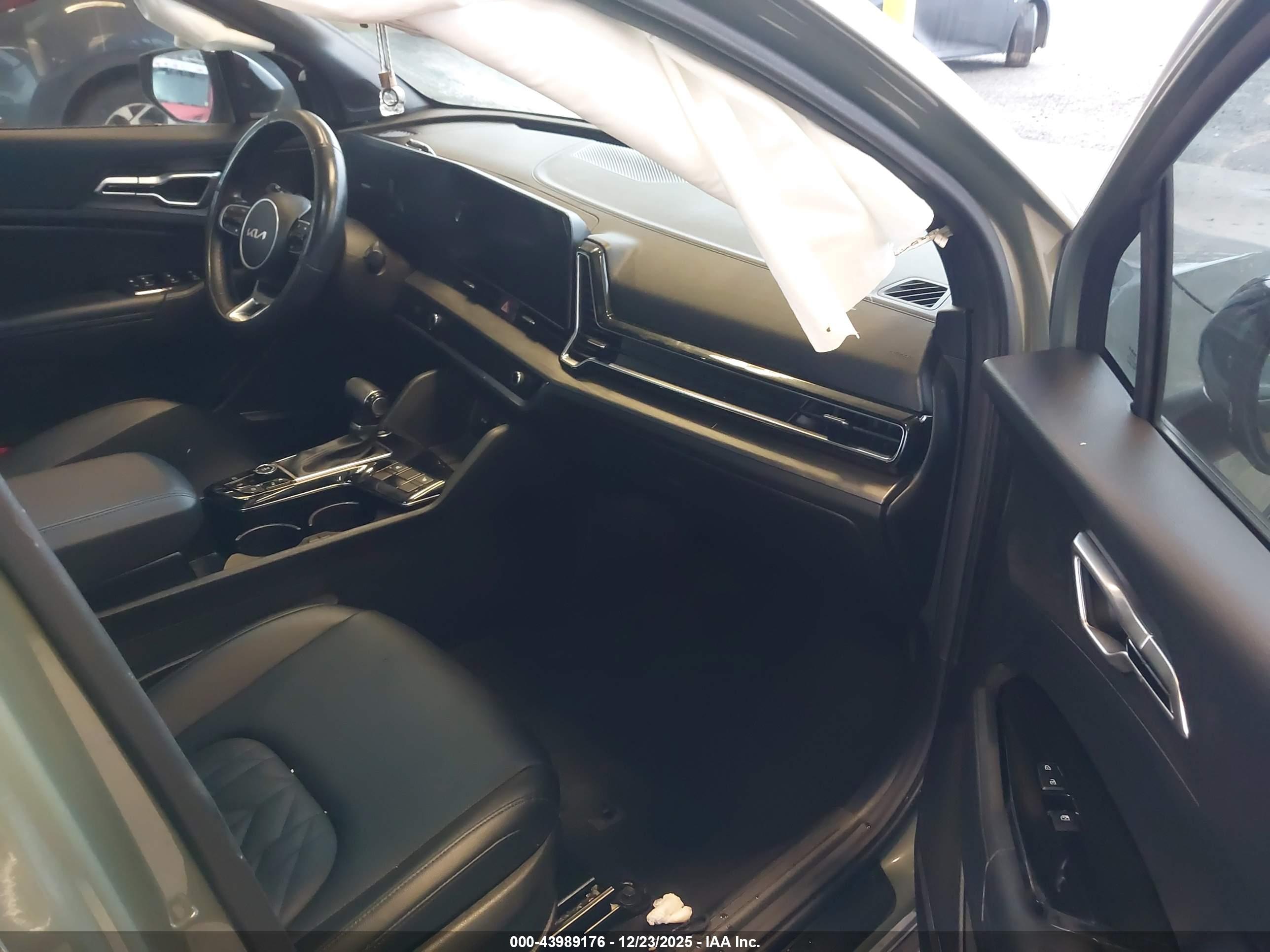 KIA SPORTAGE image 5
