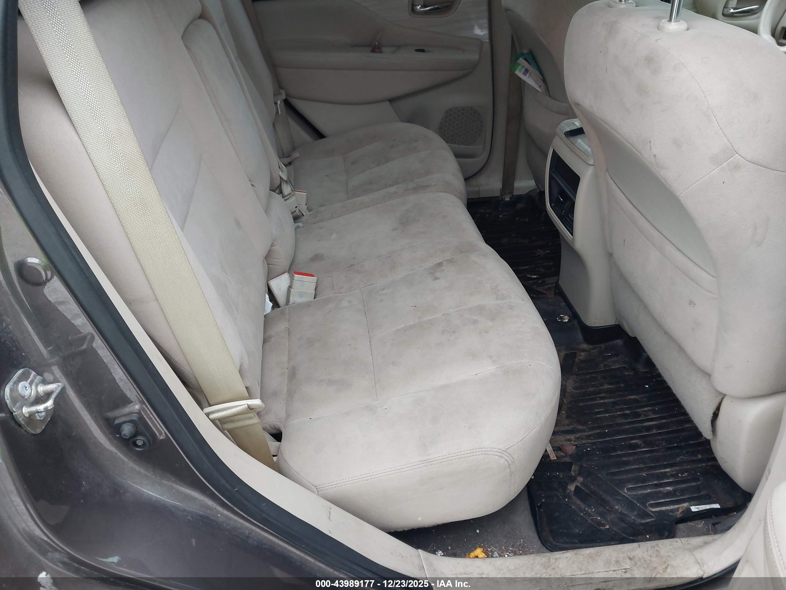 NISSAN MURANO image 8