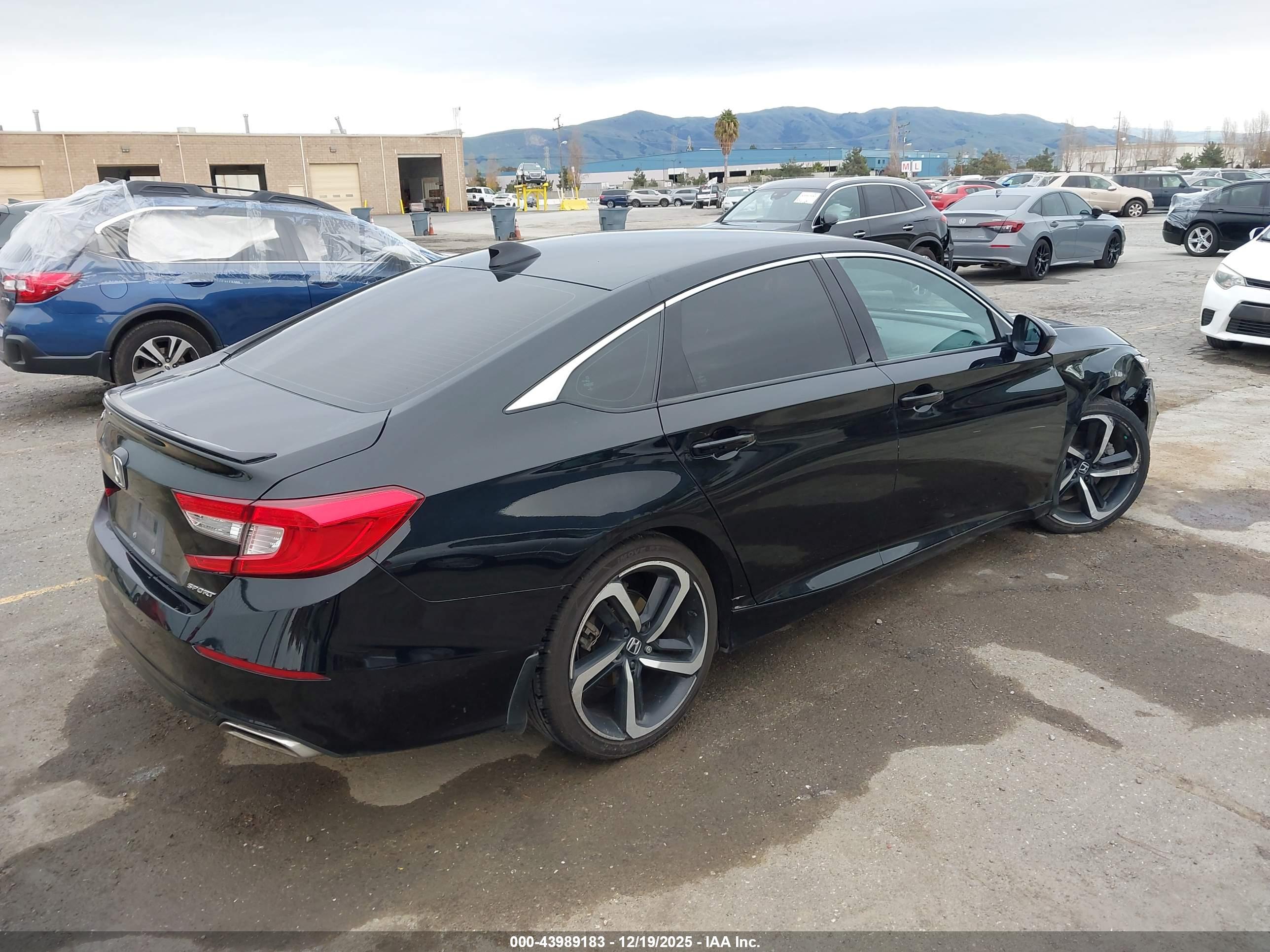HONDA ACCORD image 4