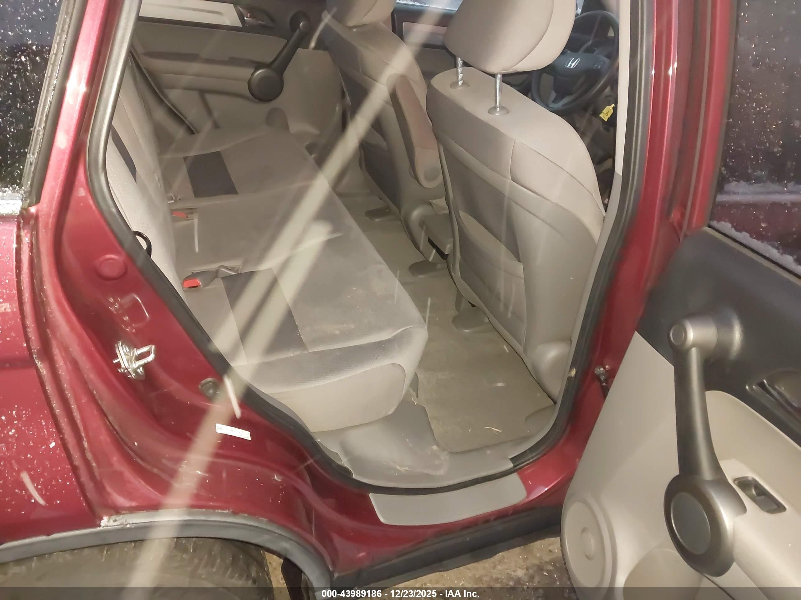 HONDA CR-V image 8