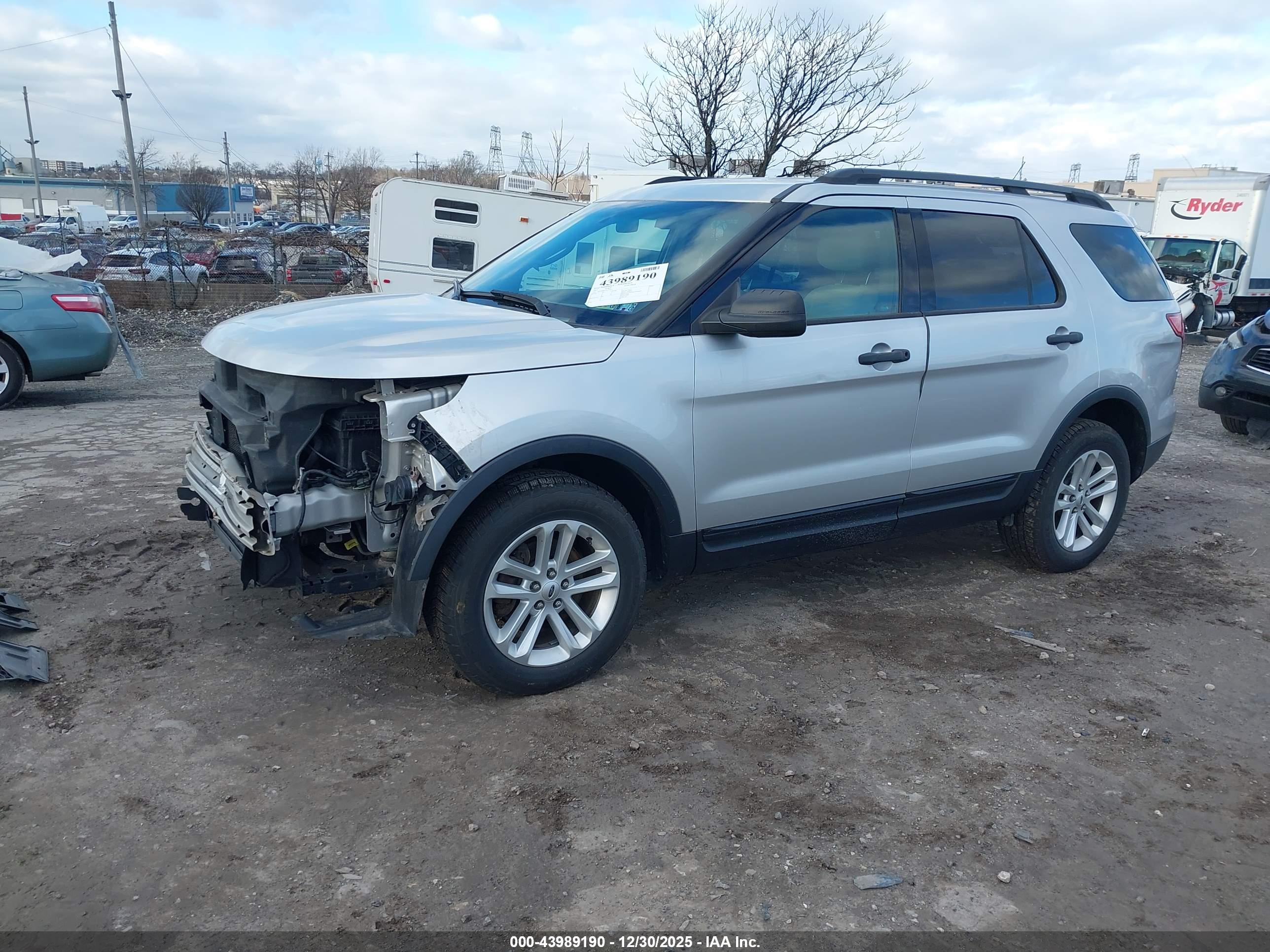 FORD EXPLORER image 2