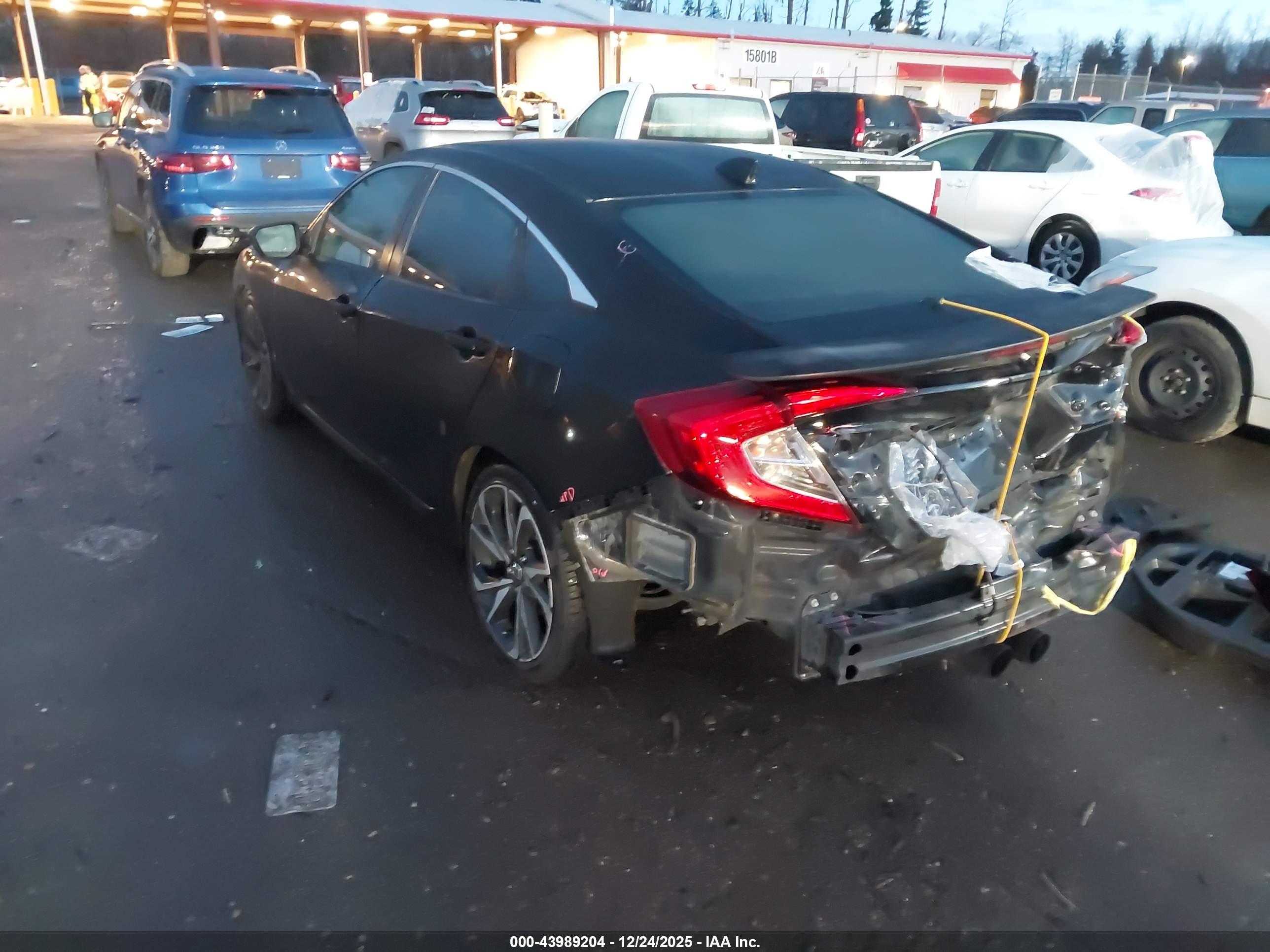 HONDA CIVIC image 3