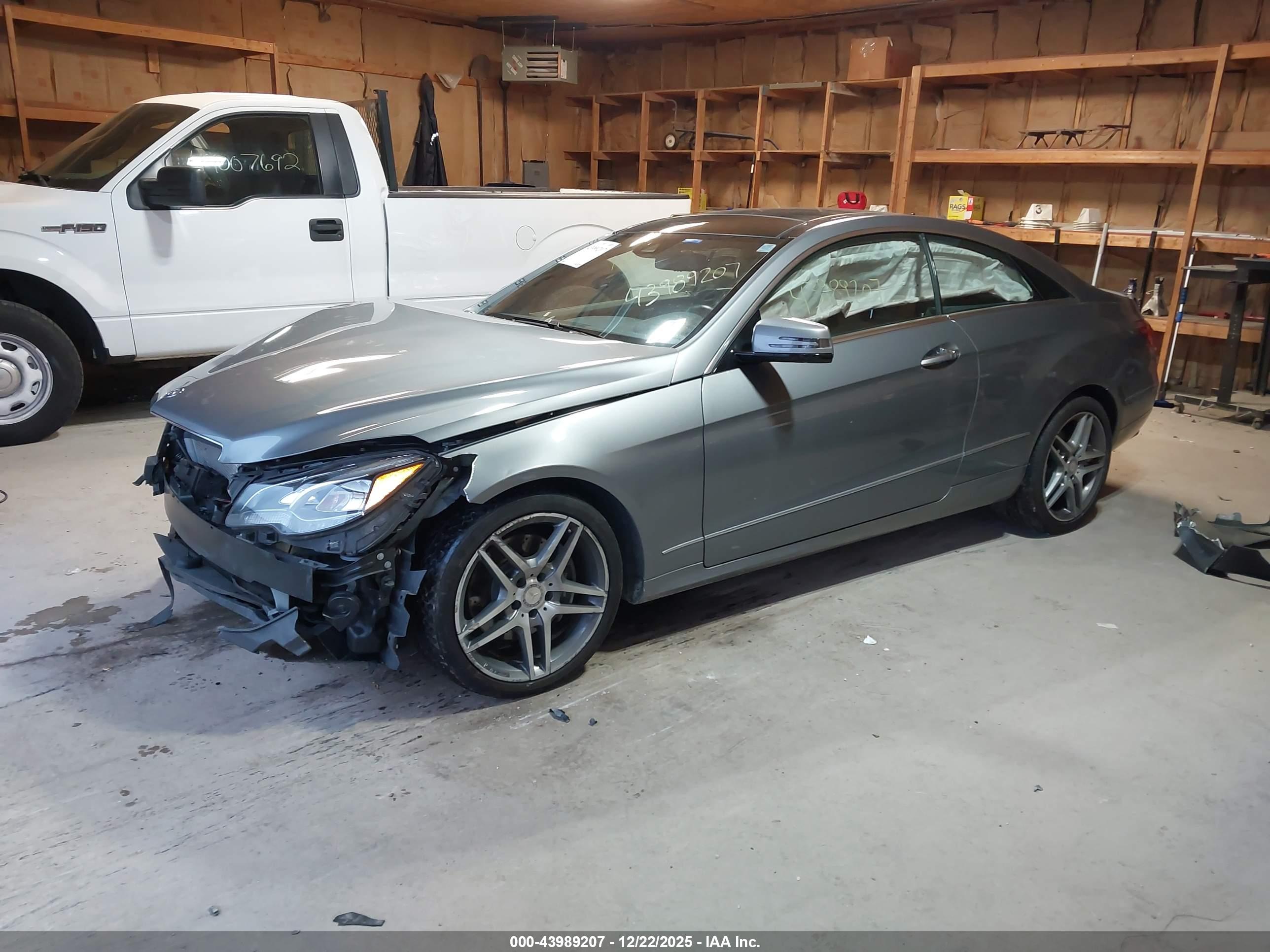 MERCEDES-BENZ E image 2