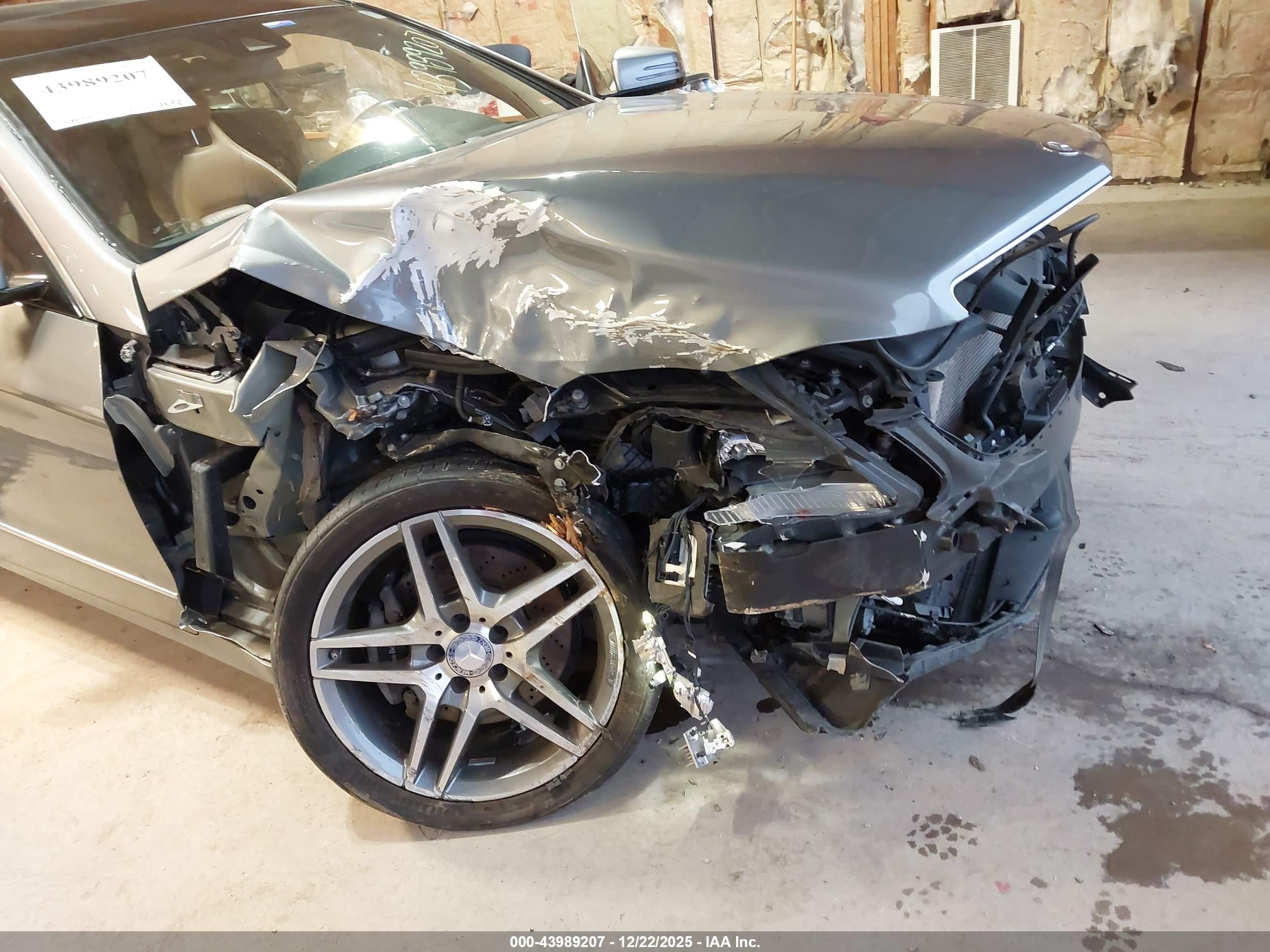 MERCEDES-BENZ E image 6