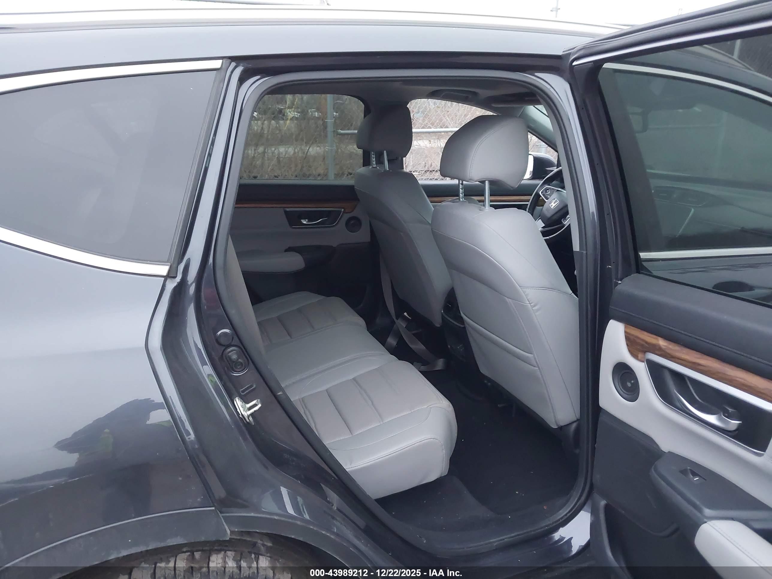 HONDA CR-V image 8