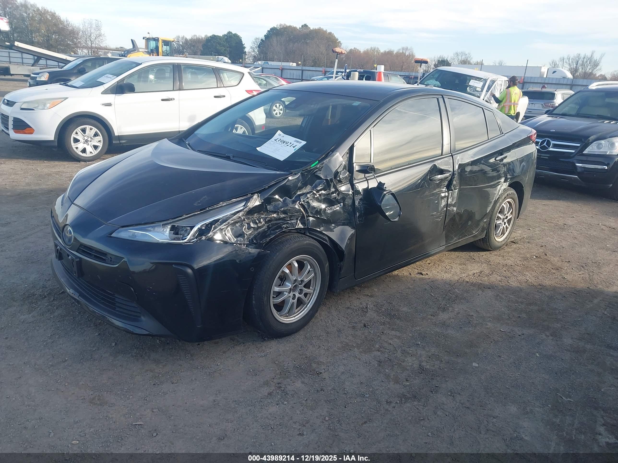 TOYOTA PRIUS image 2
