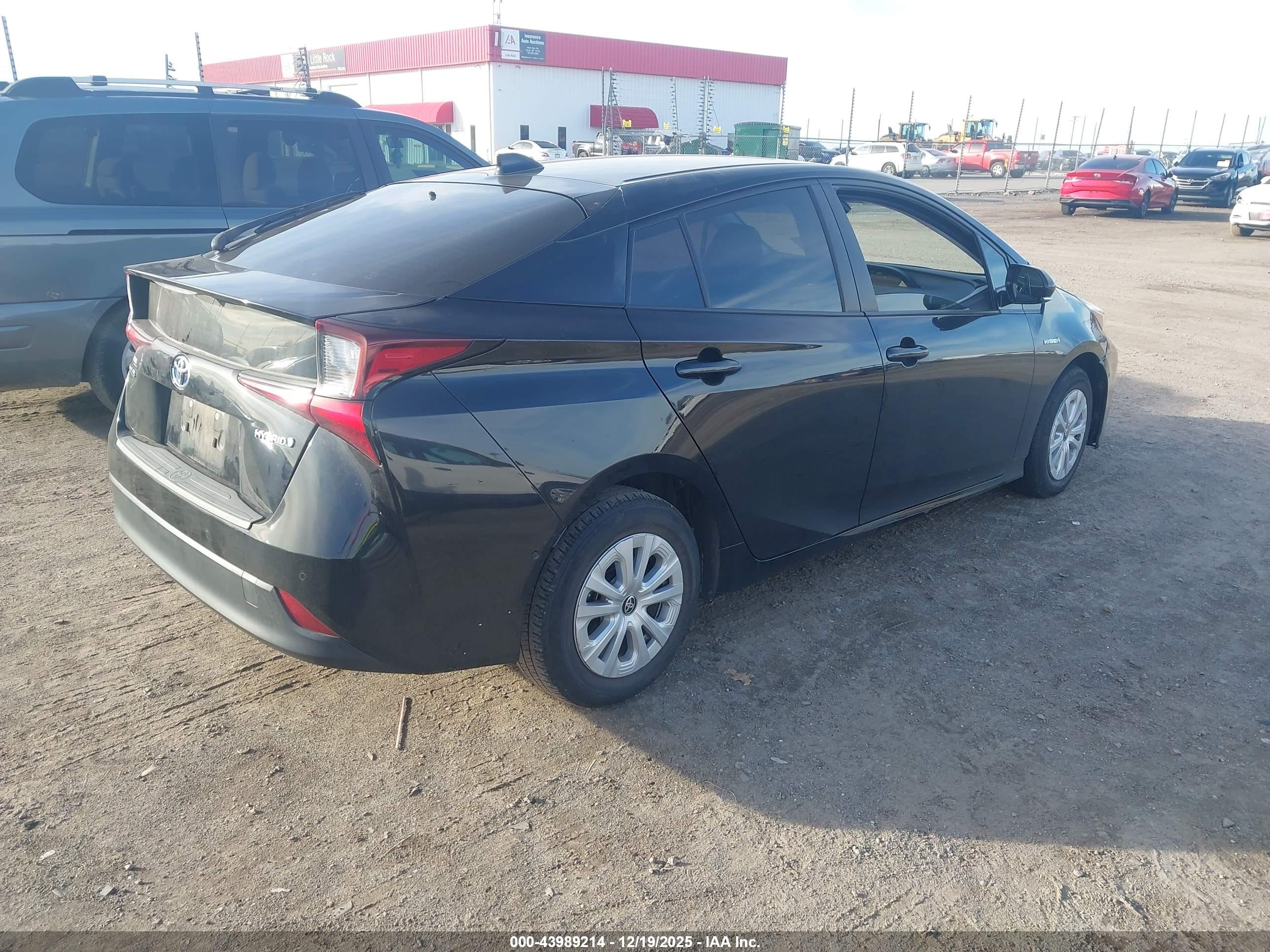 TOYOTA PRIUS image 4