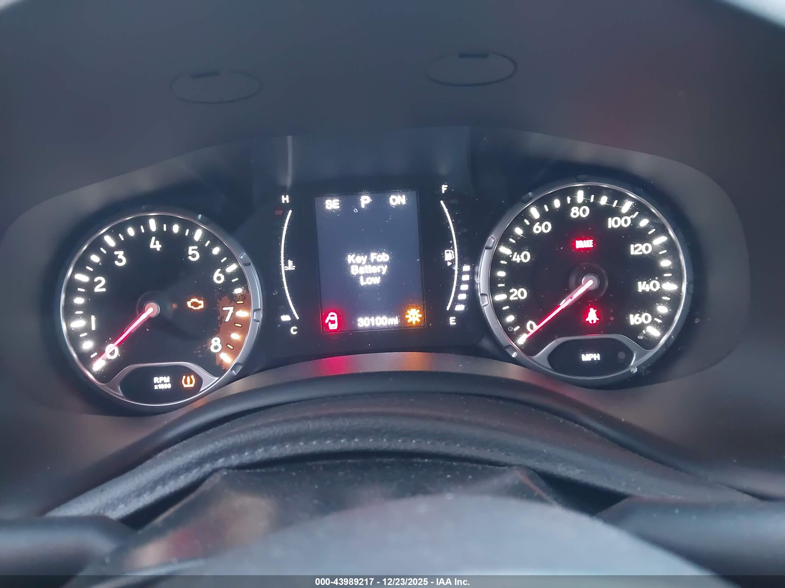 JEEP RENEGADE image 7