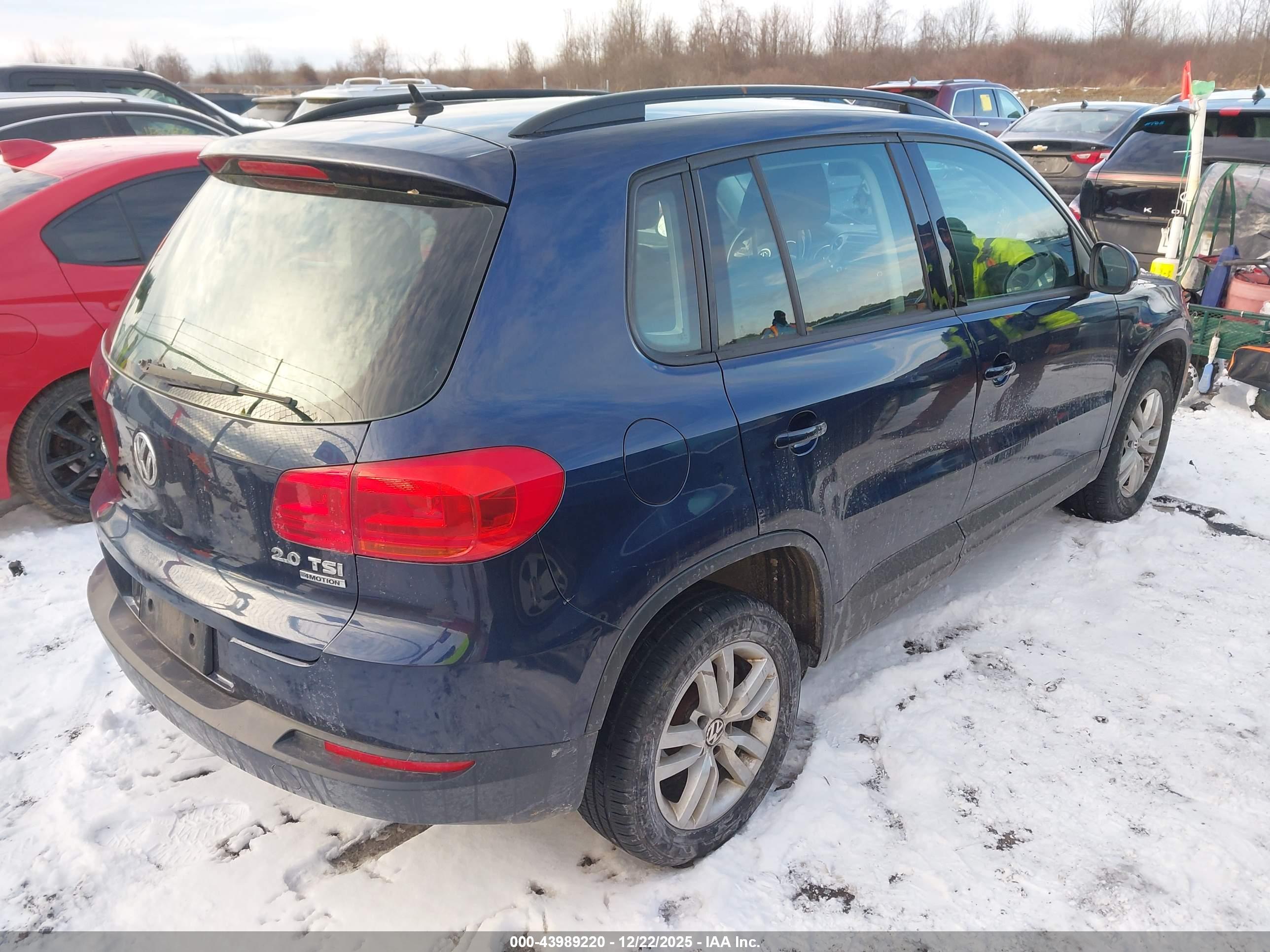VOLKSWAGEN TIGUAN image 4