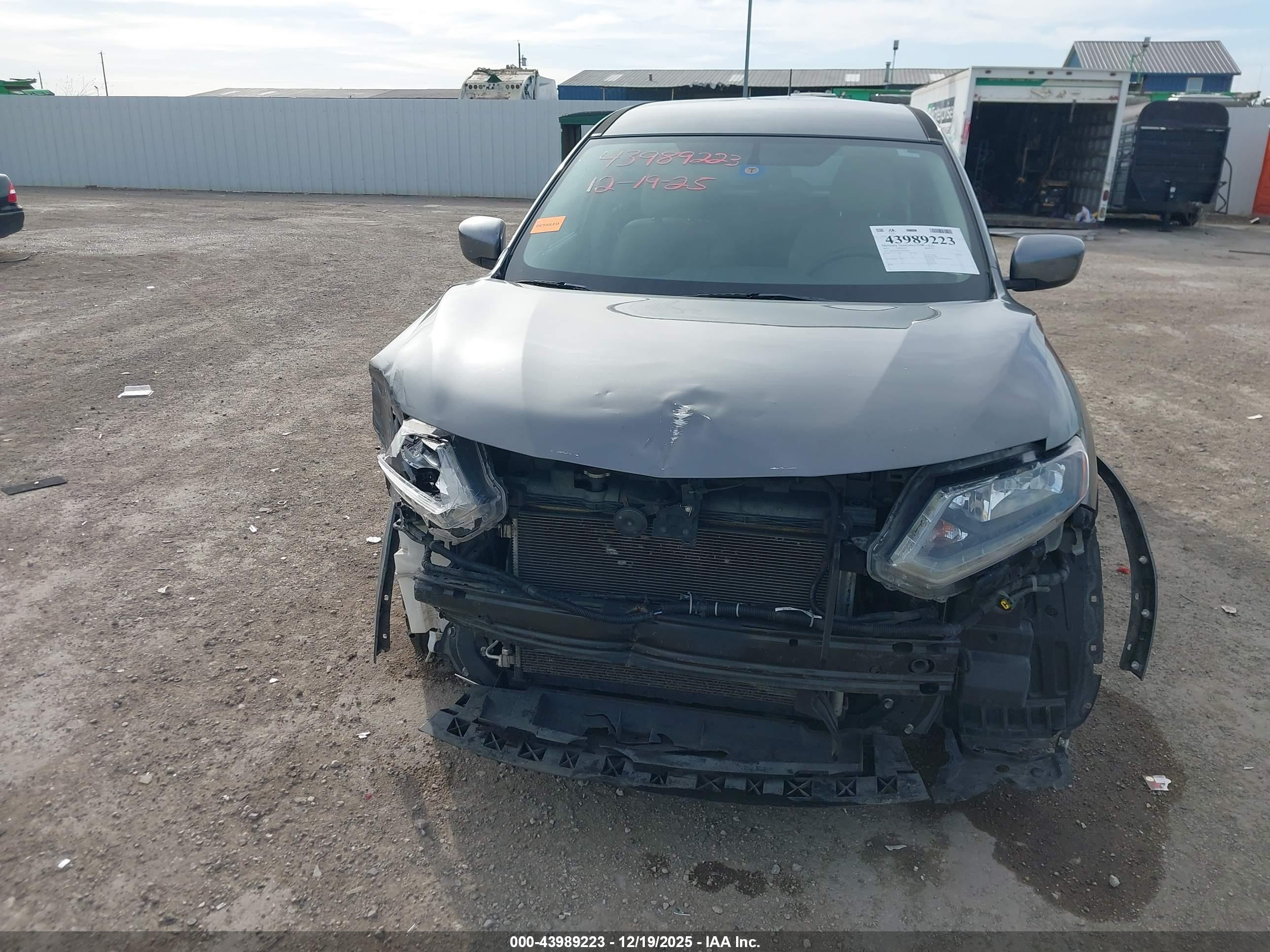 NISSAN ROGUE image 6