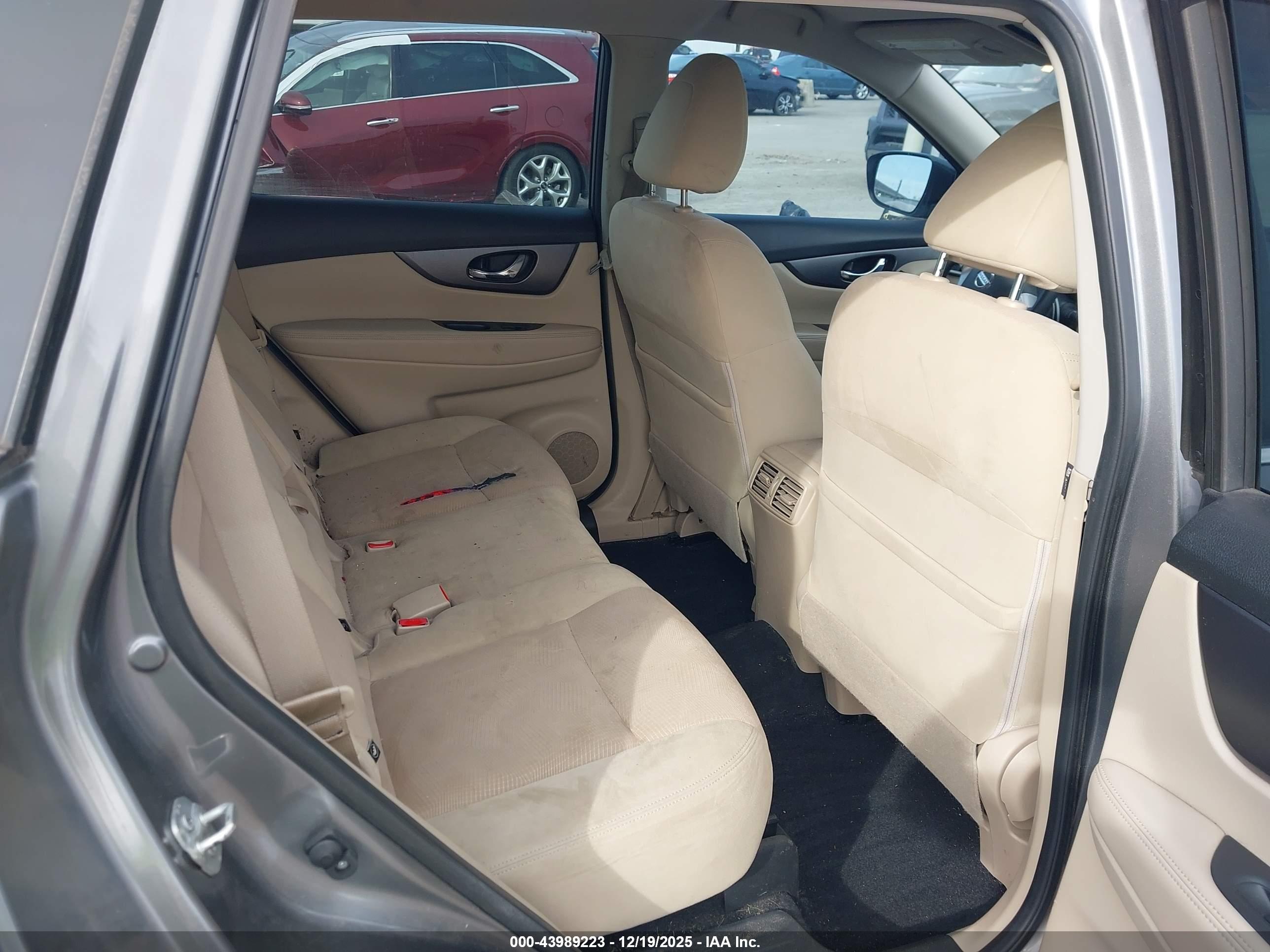 NISSAN ROGUE image 8