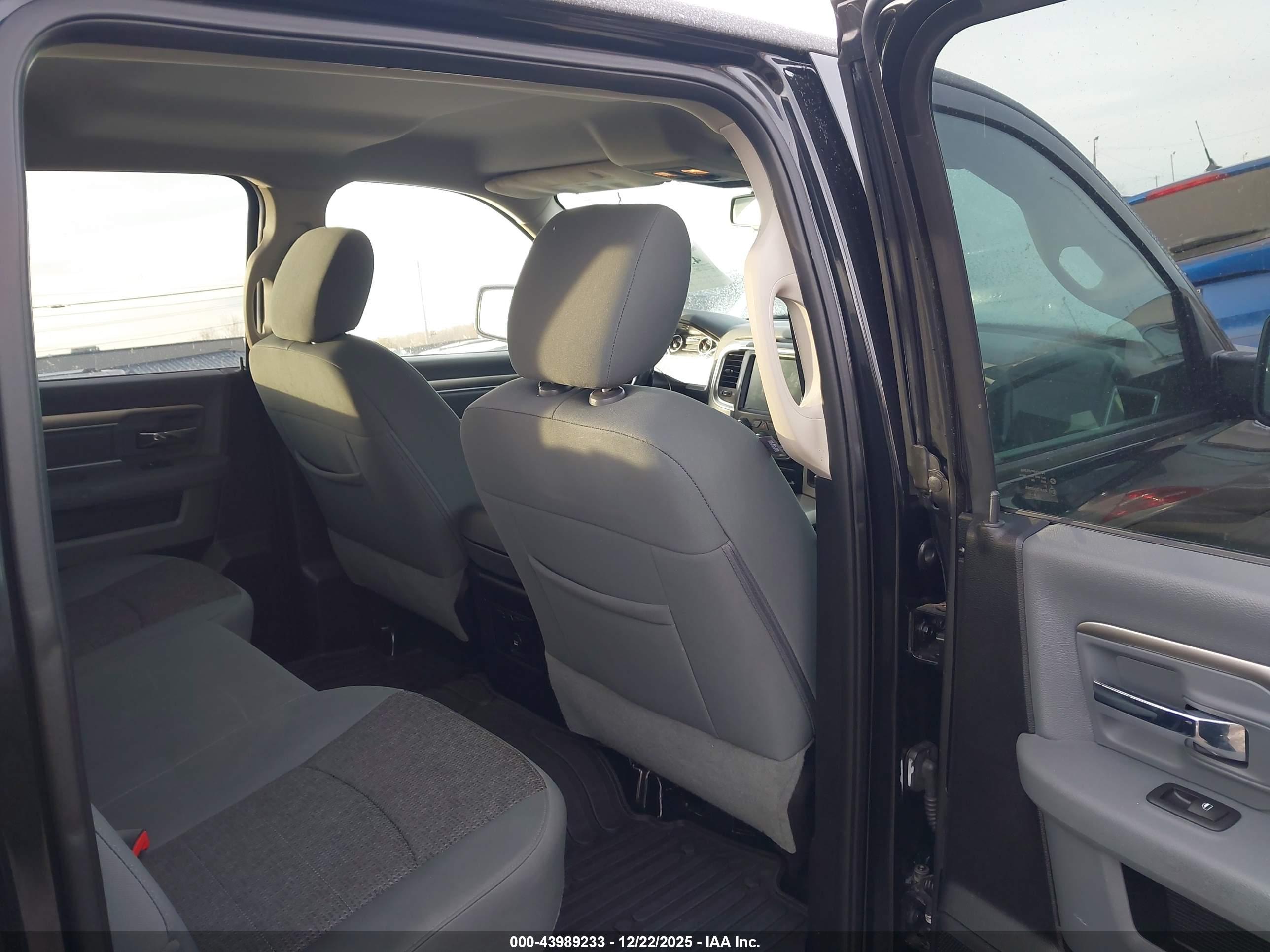 RAM 1500 image 8