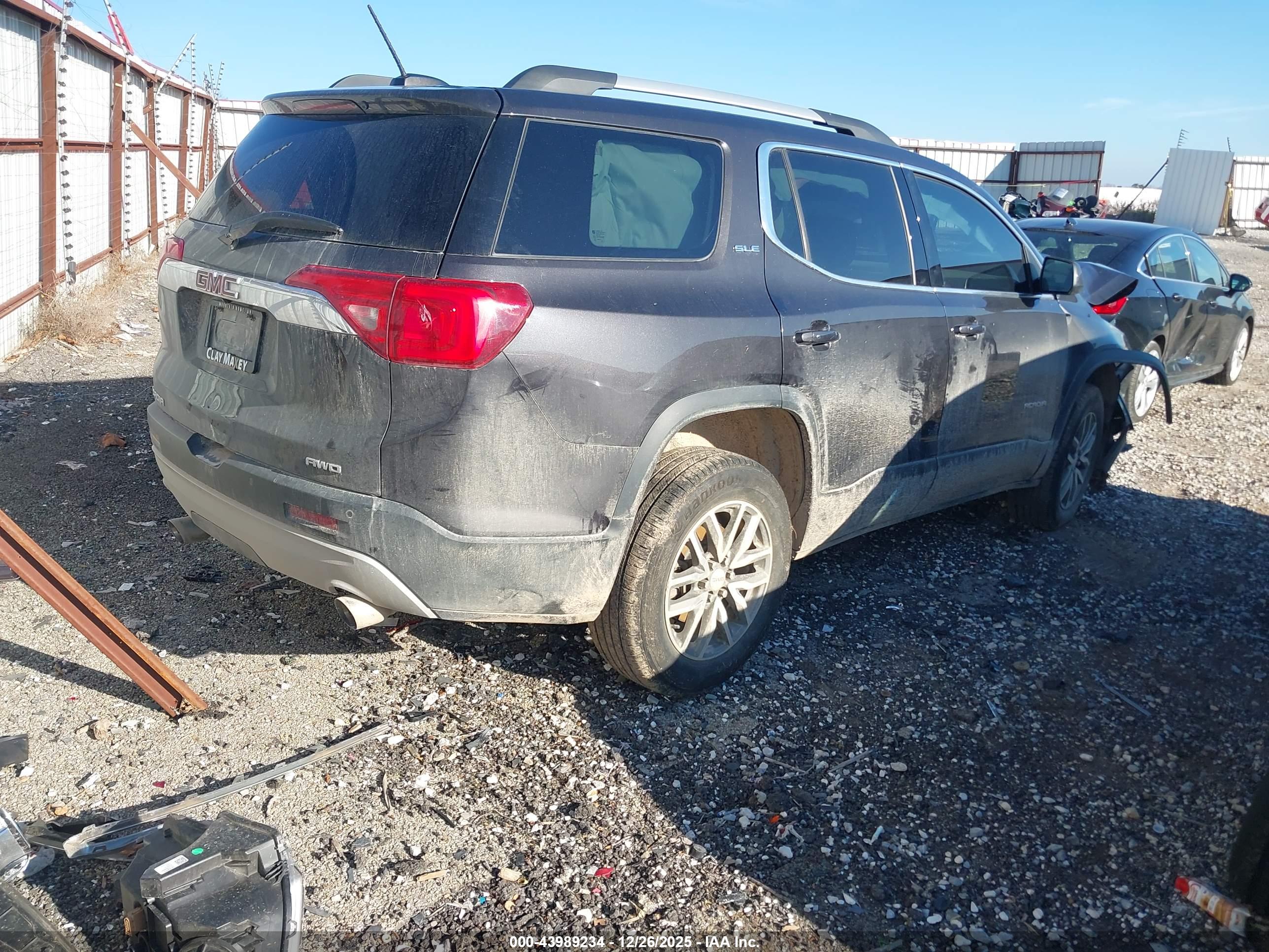 GMC ACADIA image 4
