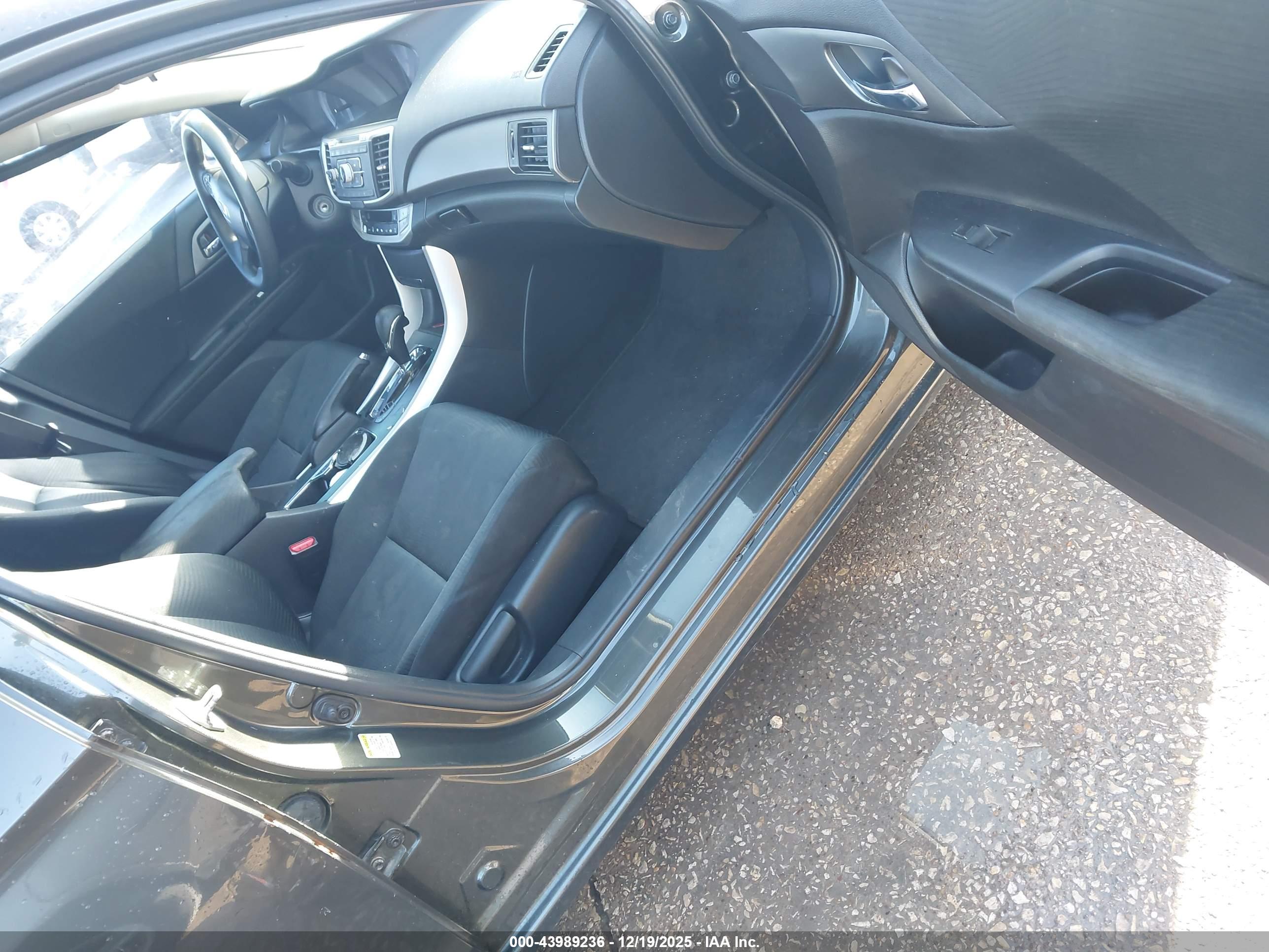 HONDA ACCORD image 5