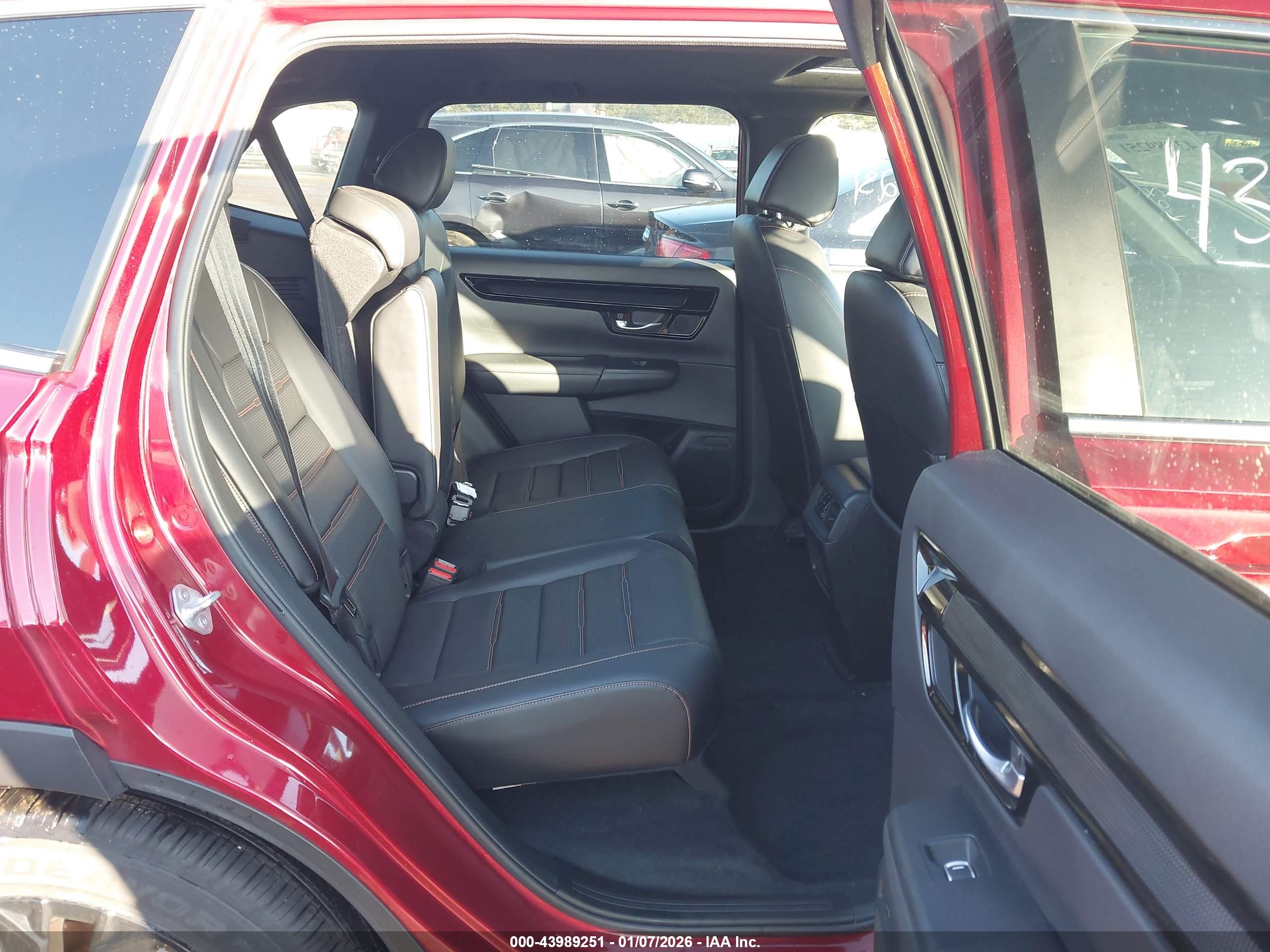 HONDA CR-V image 8