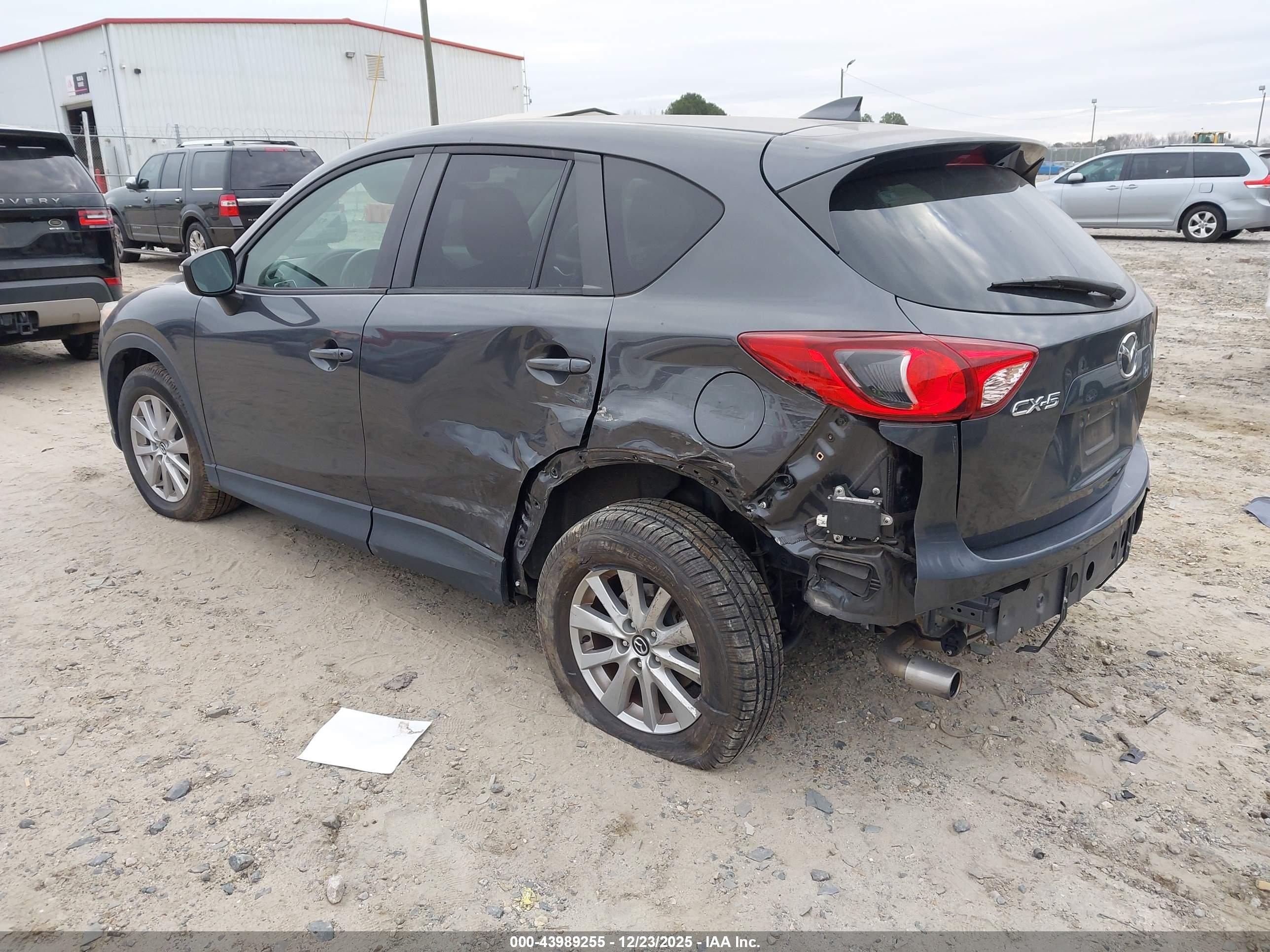 MAZDA CX-5 image 3