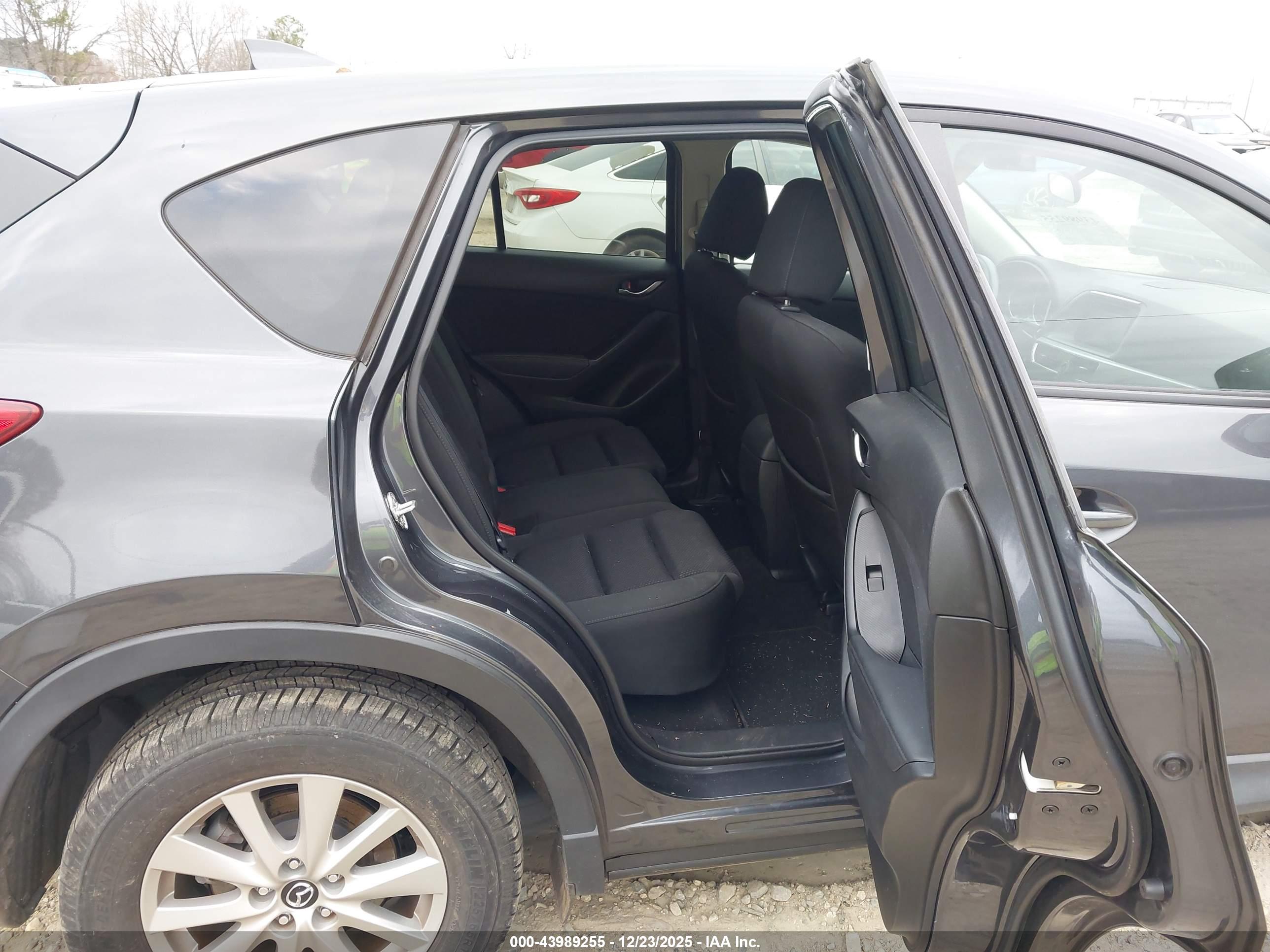 MAZDA CX-5 image 8