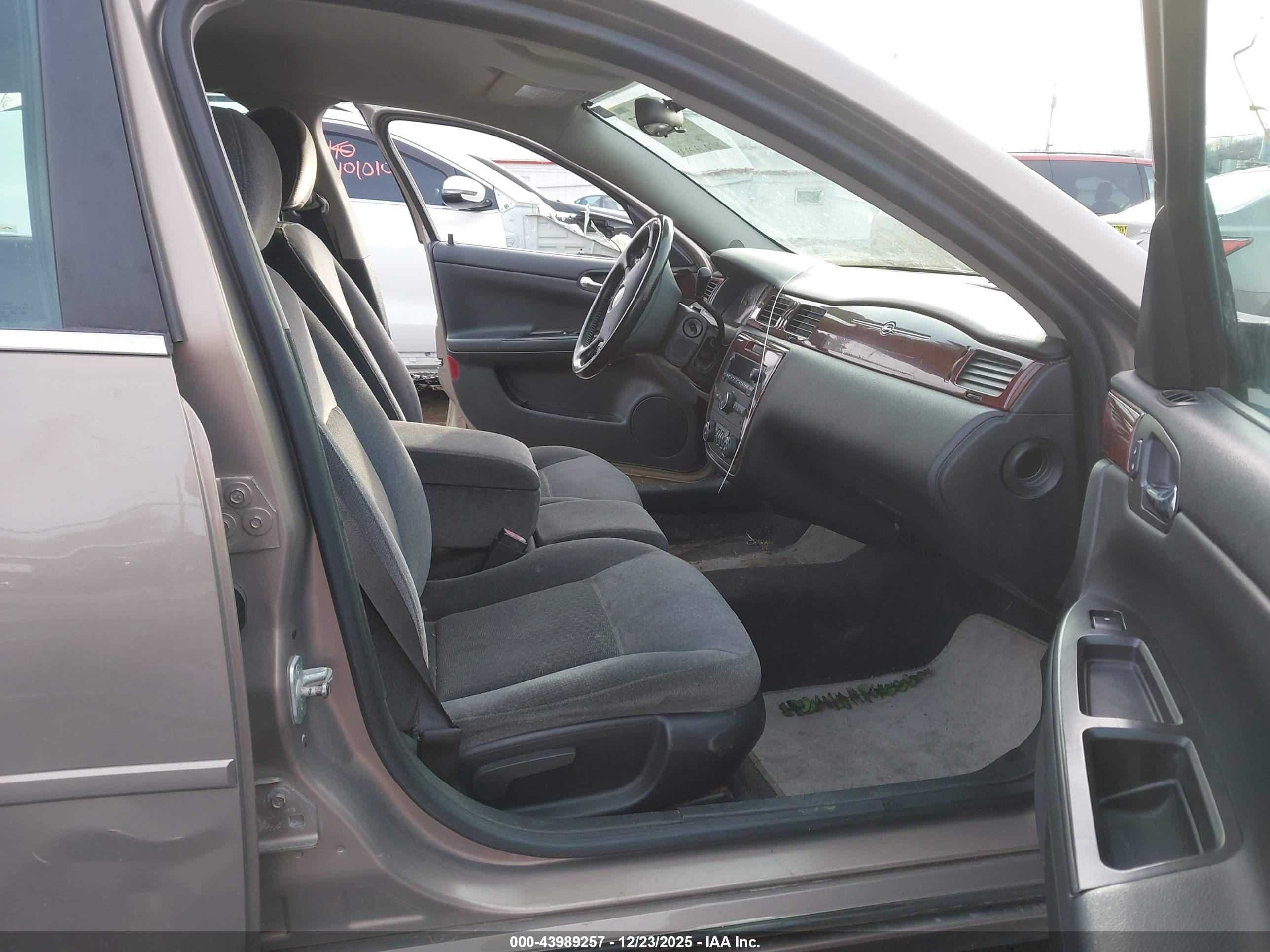 CHEVROLET IMPALA image 5