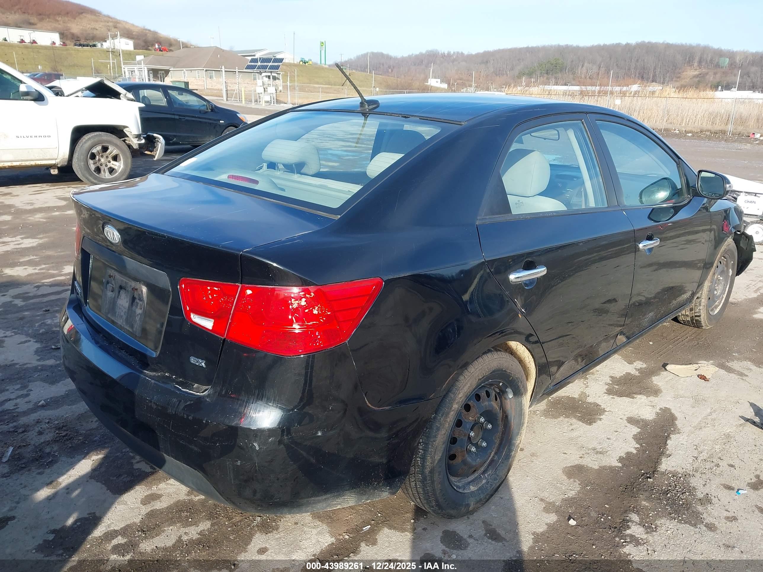 KIA FORTE image 4
