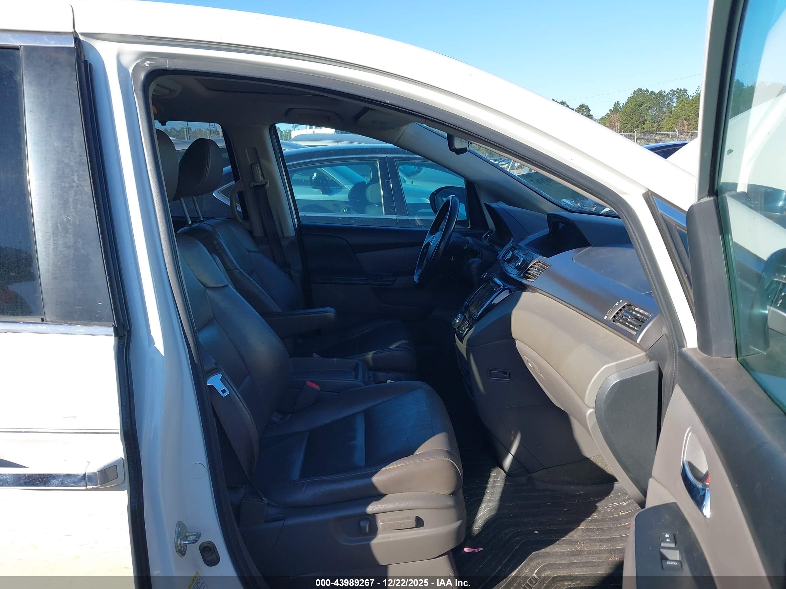 HONDA ODYSSEY image 5