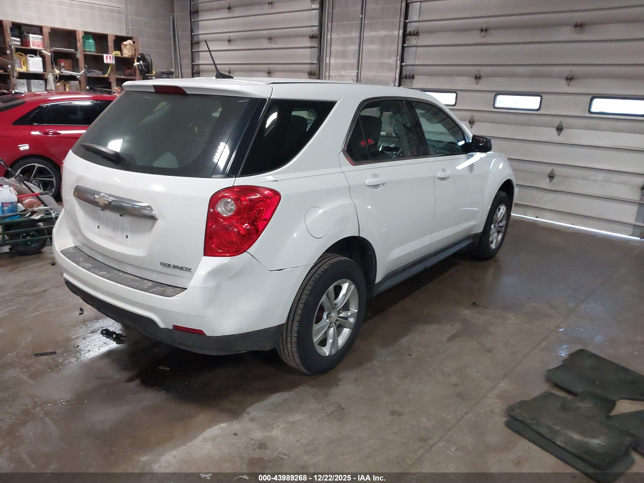 CHEVROLET EQUINOX image 4