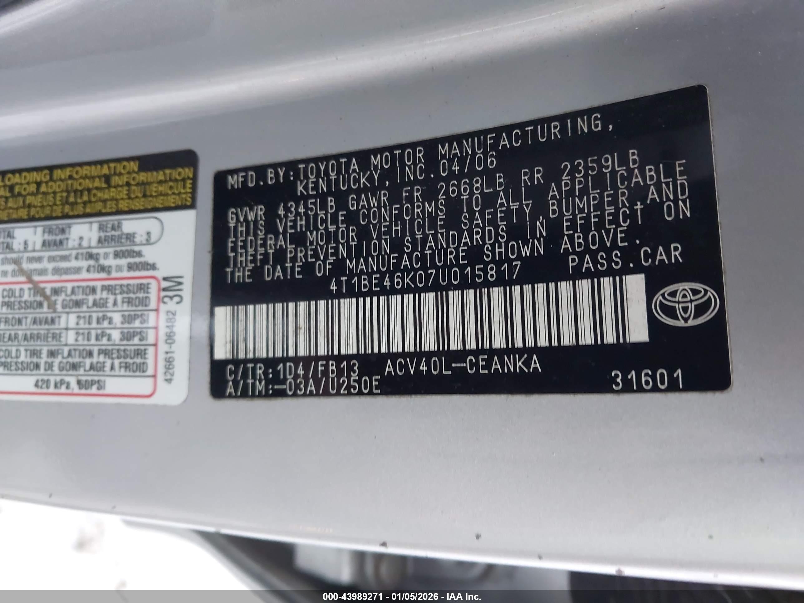 TOYOTA CAMRY image 9