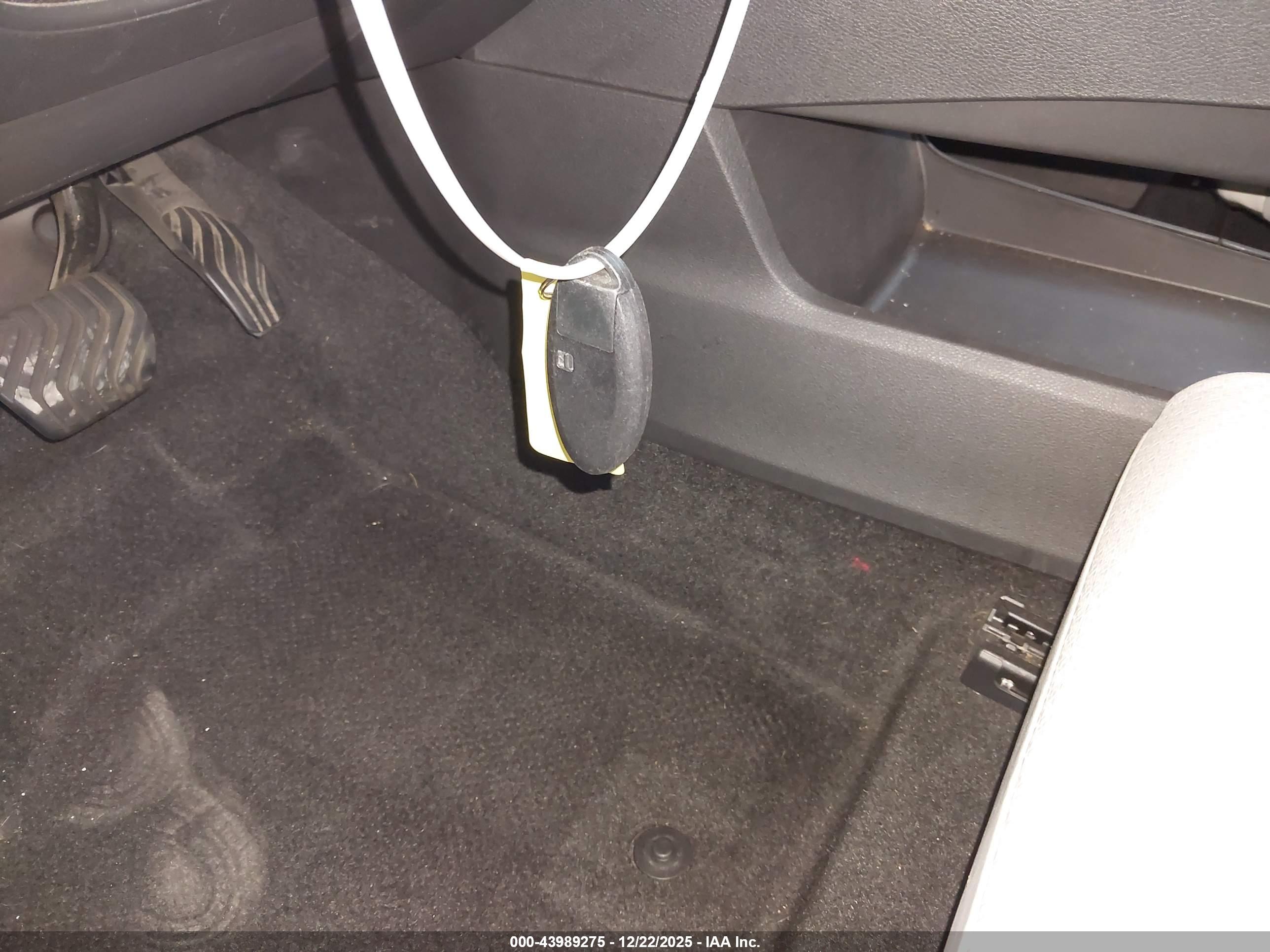 NISSAN ROGUE image 11