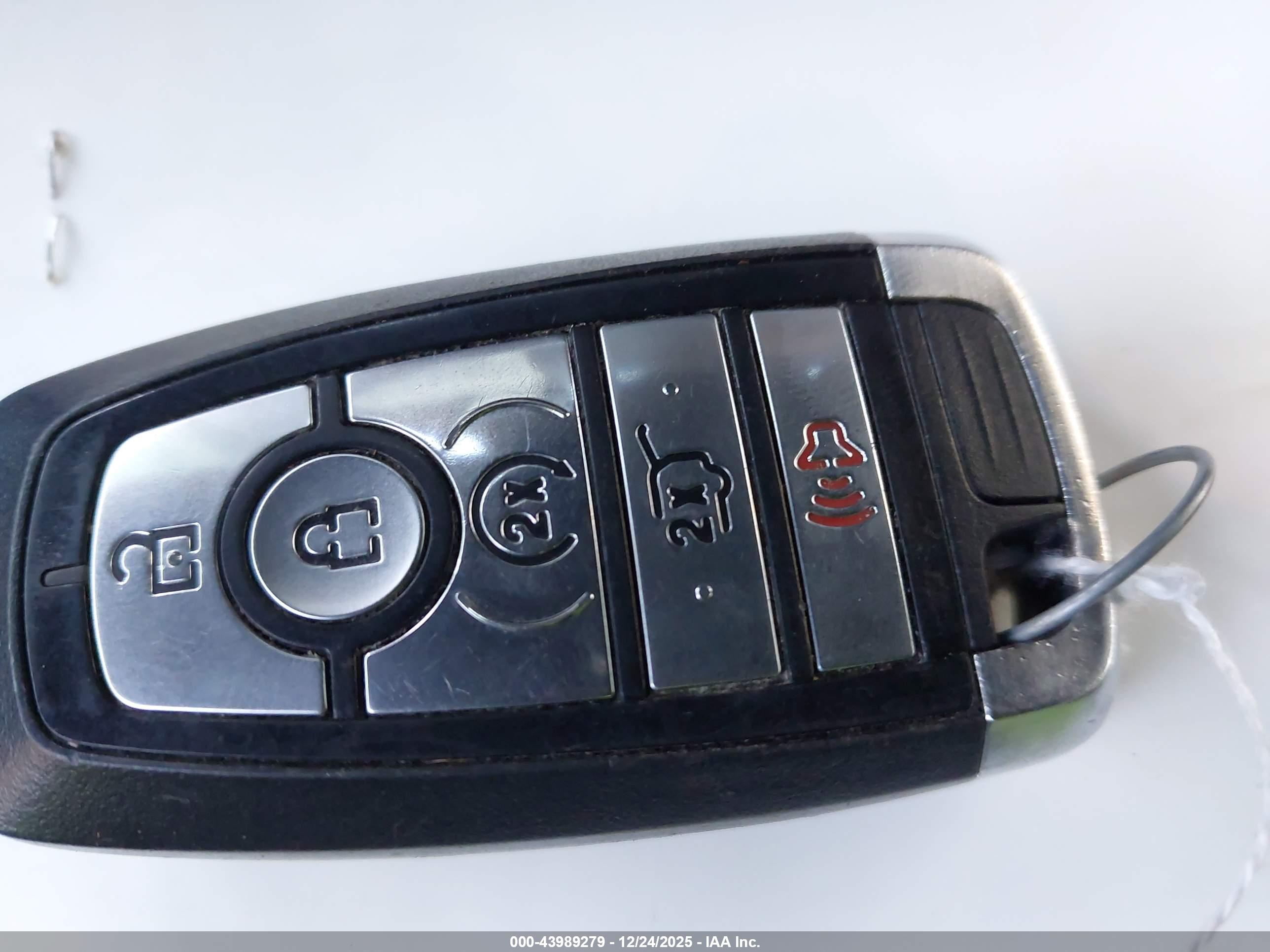 FORD ESCAPE image 11