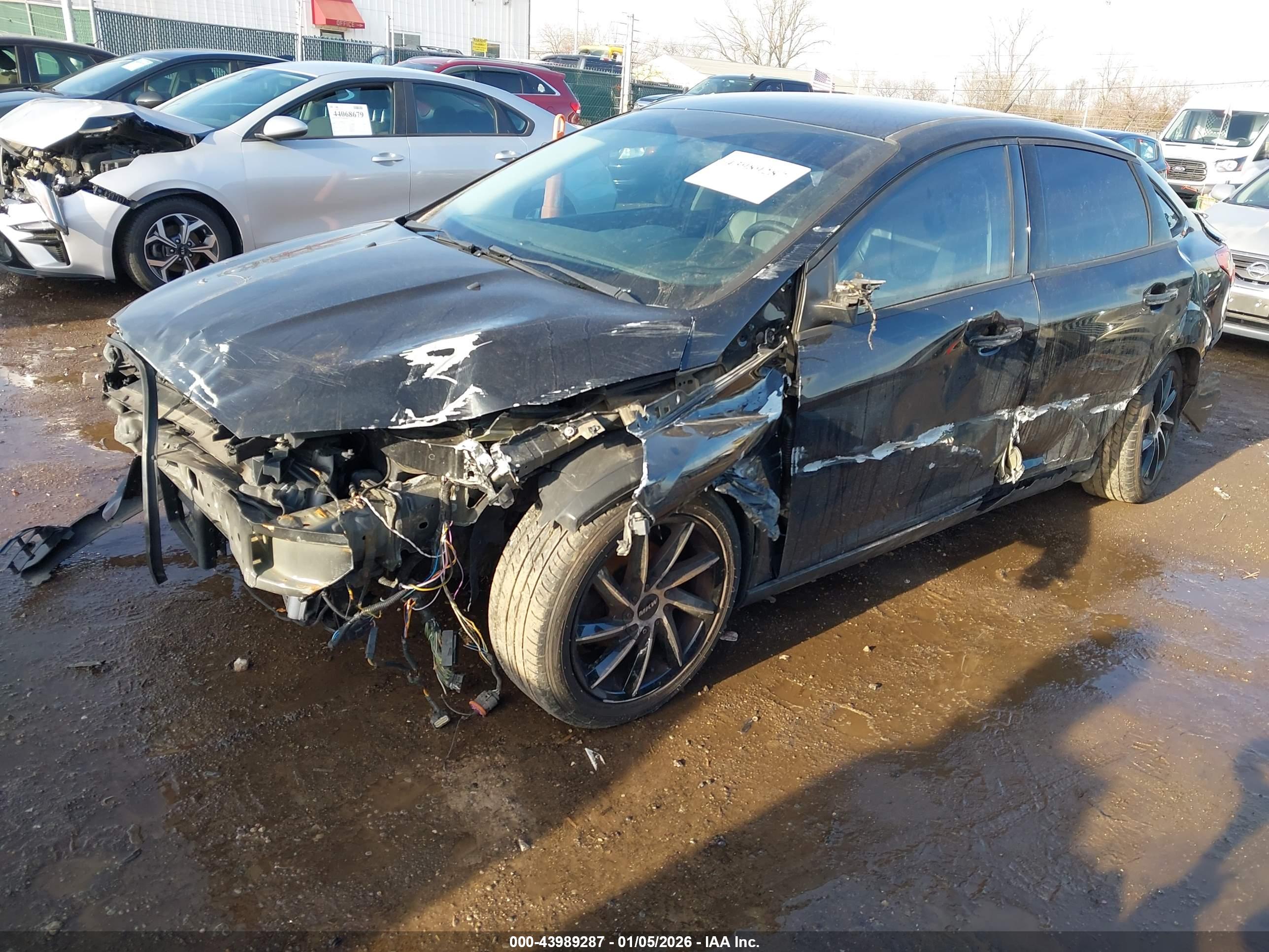FORD FOCUS image 2