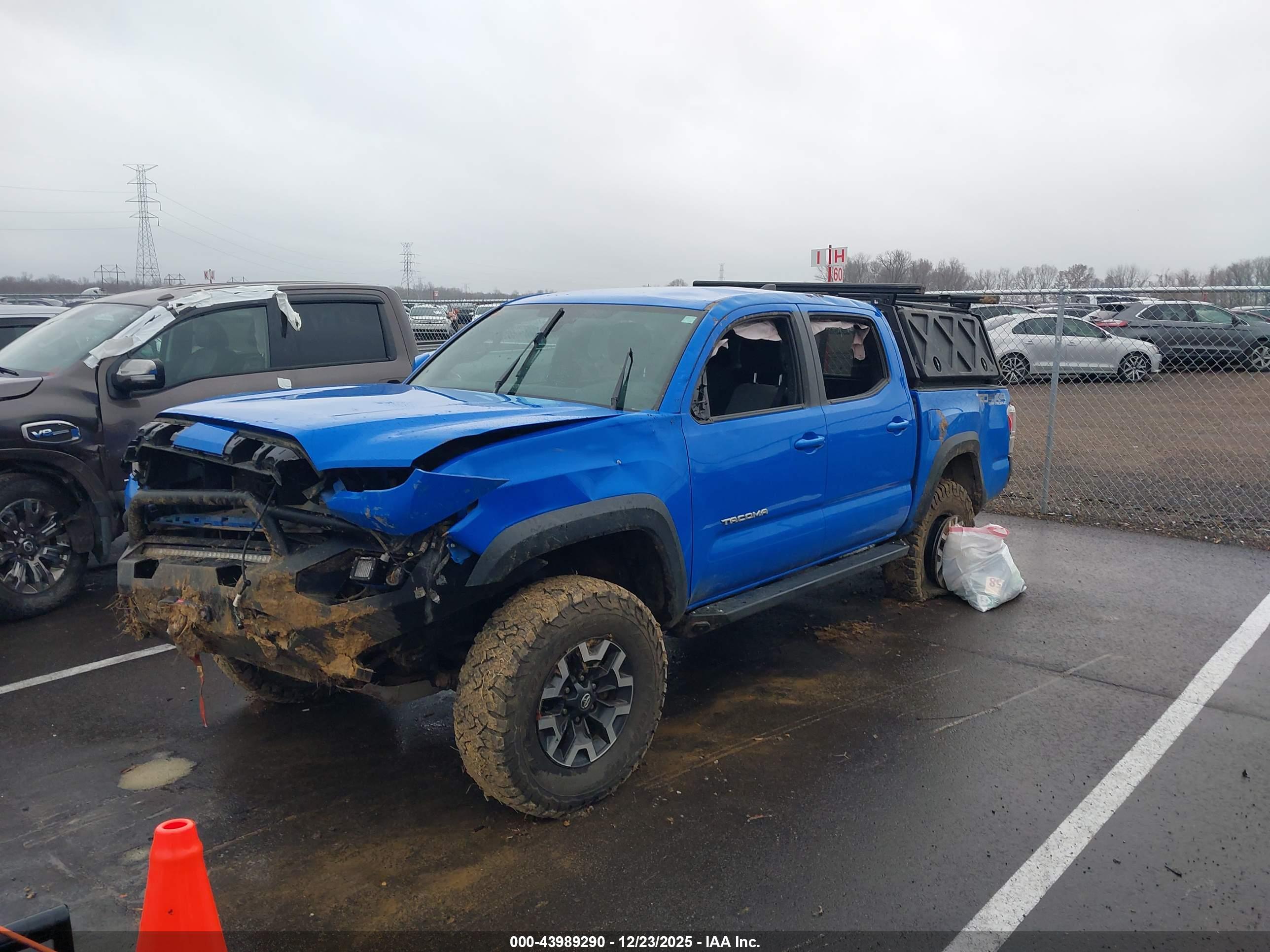 TOYOTA TACOMA image 2