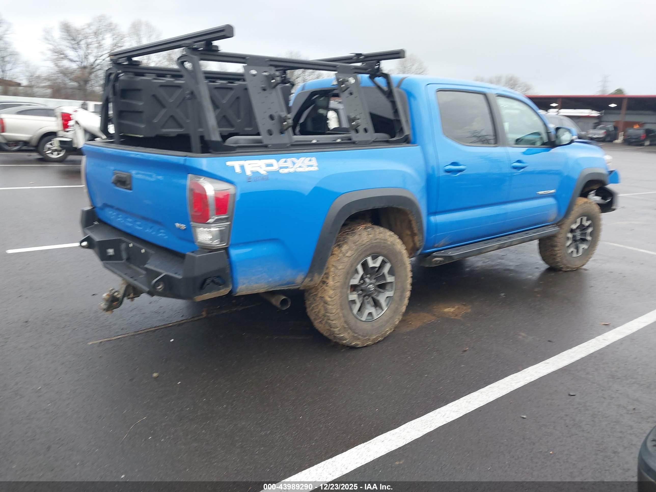 TOYOTA TACOMA image 4