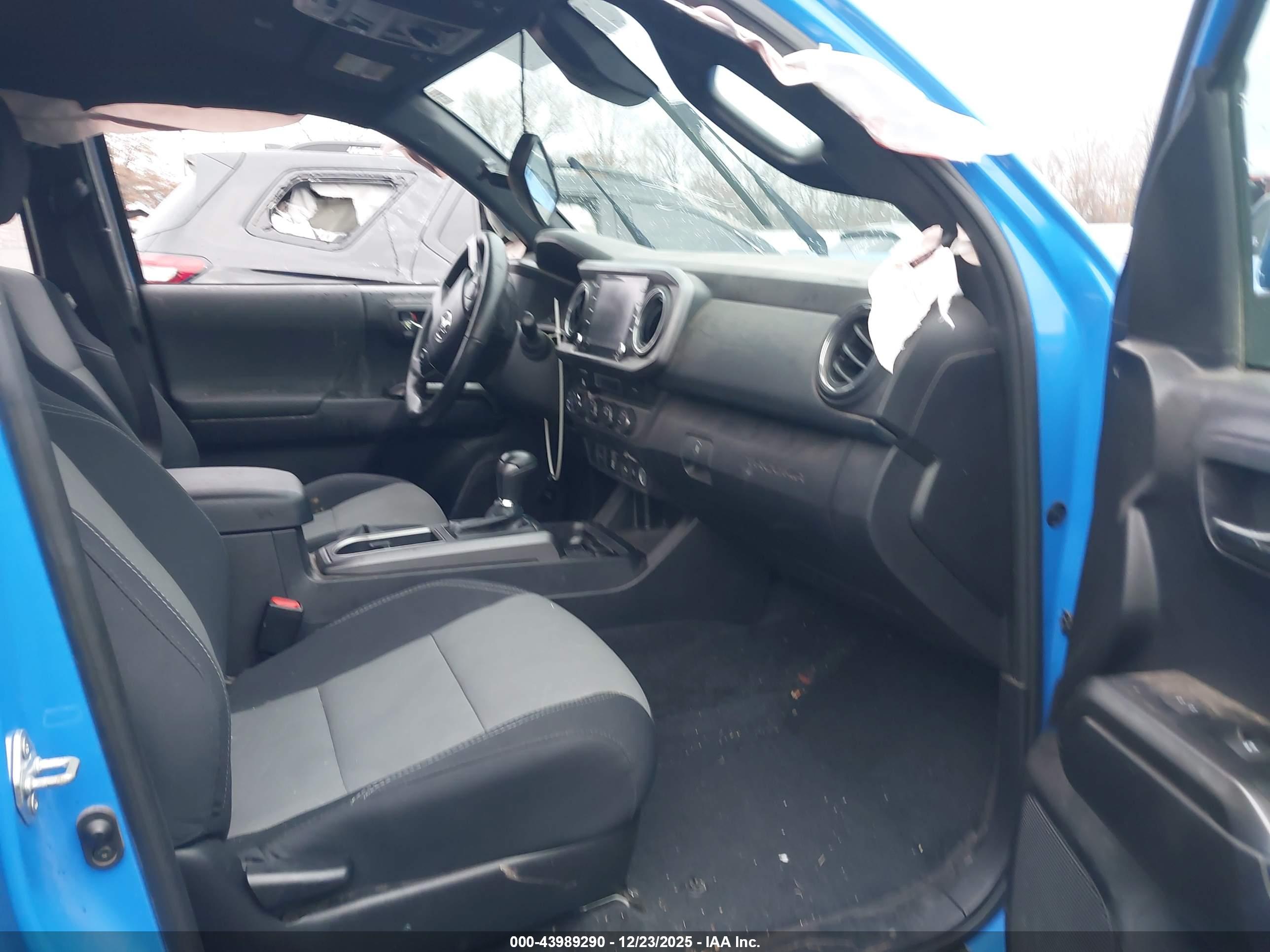 TOYOTA TACOMA image 5