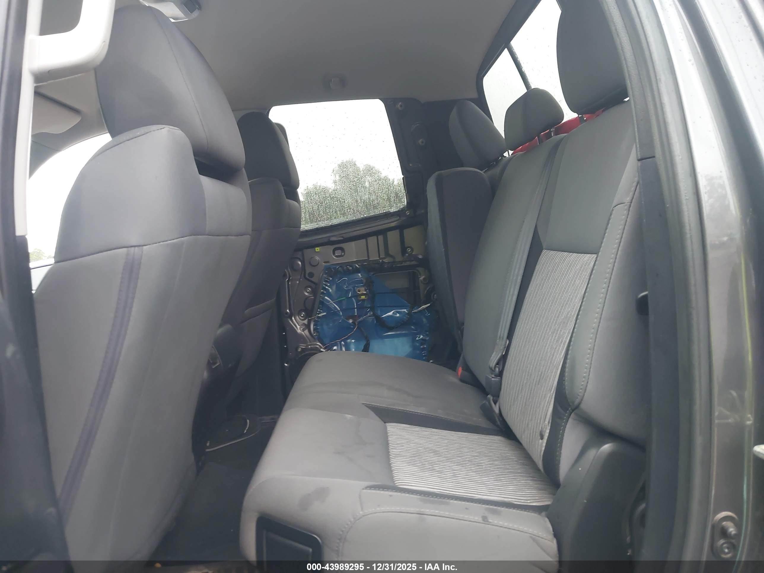 TOYOTA TUNDRA image 8