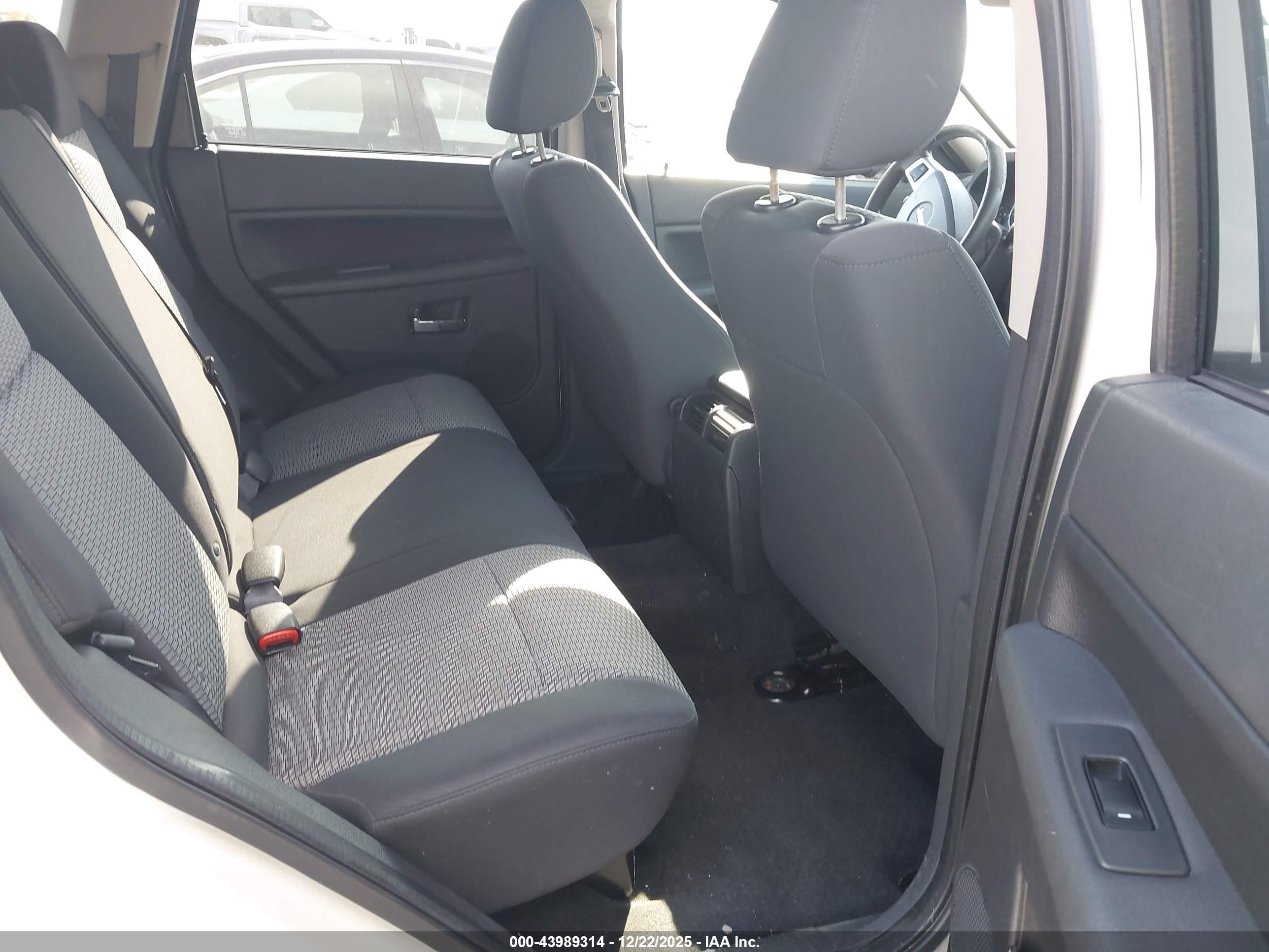 JEEP GRAND image 8