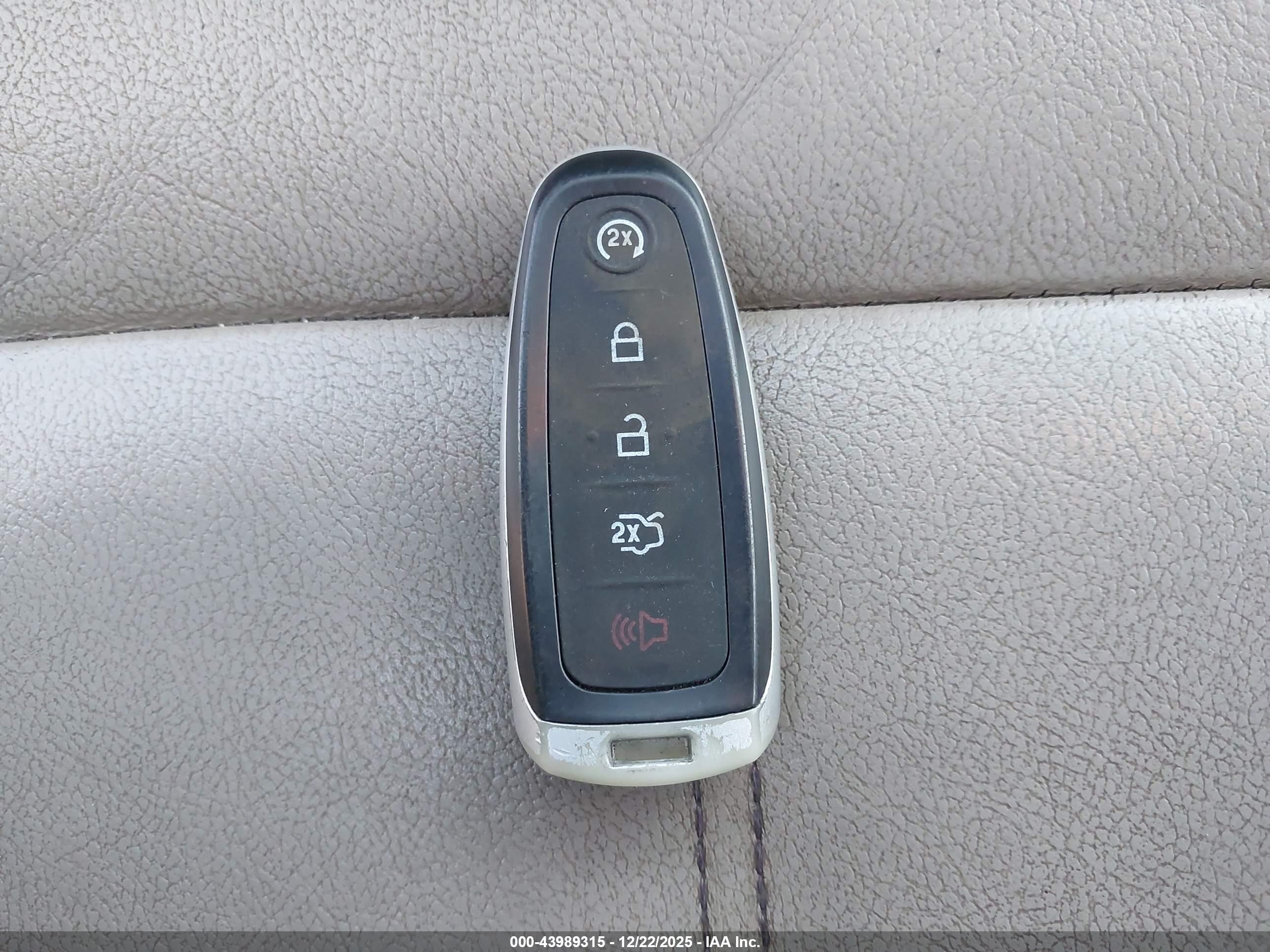 FORD EDGE image 11