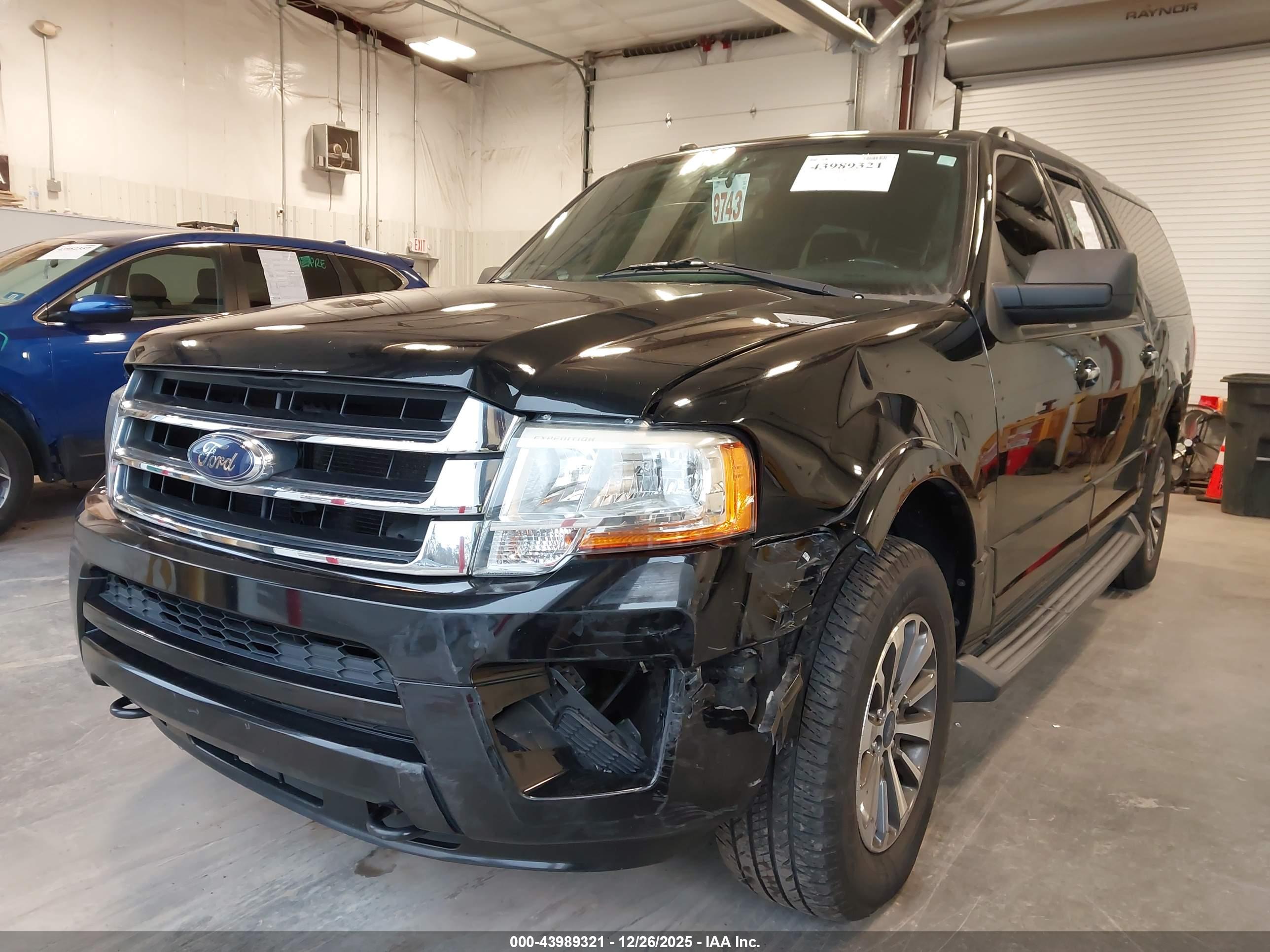FORD EXPEDITION image 2