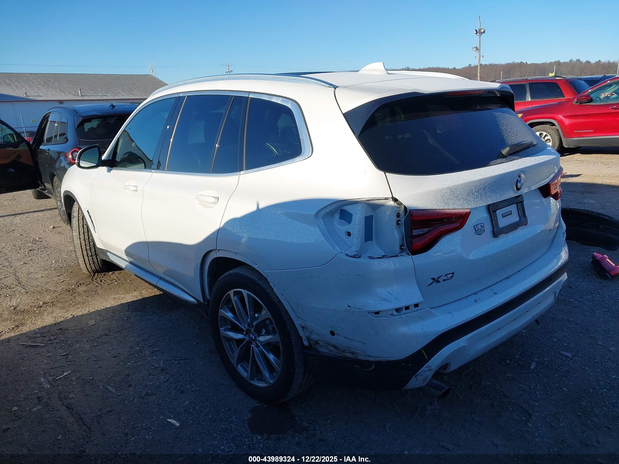 BMW X3 image 3