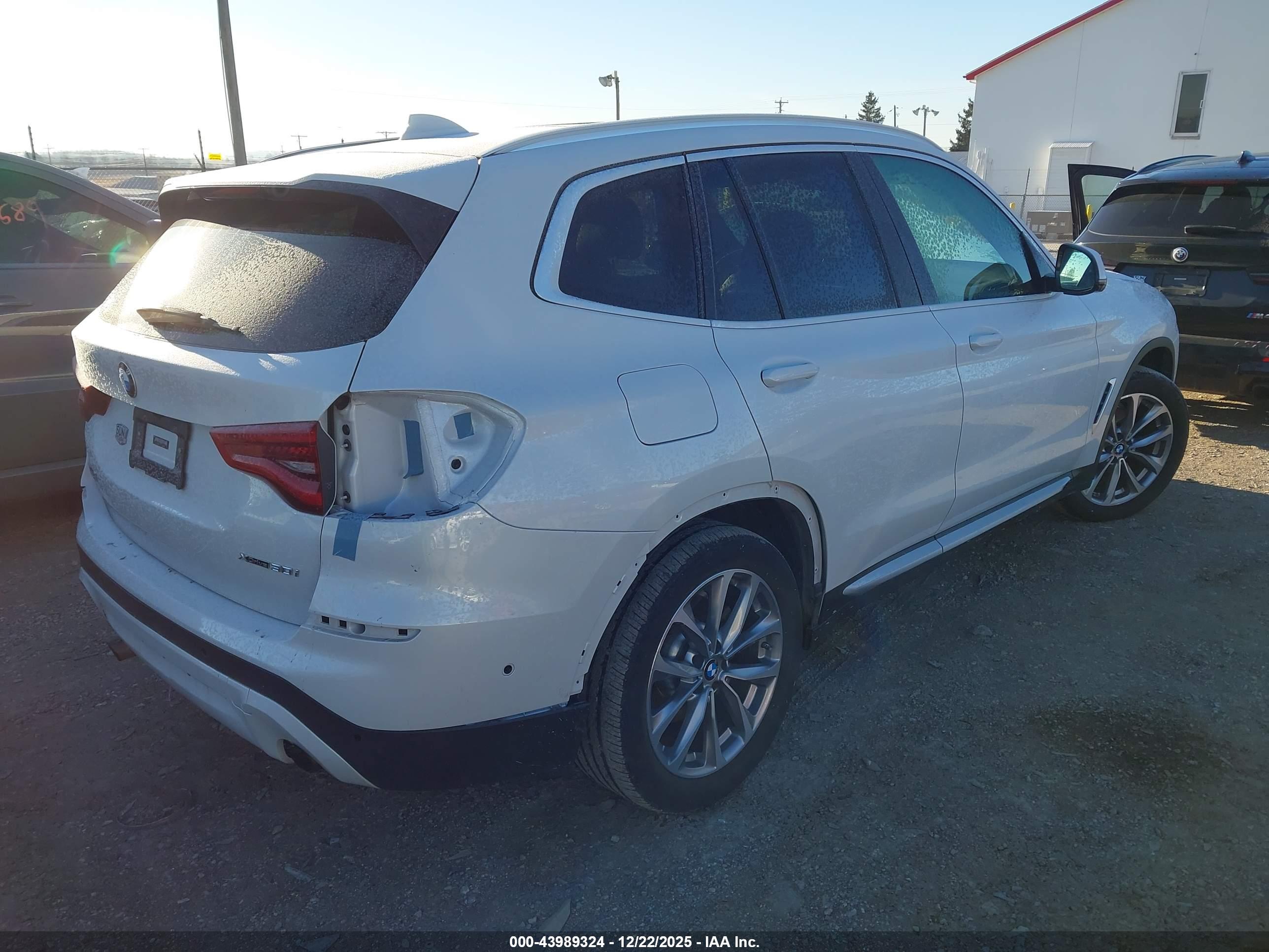 BMW X3 image 4