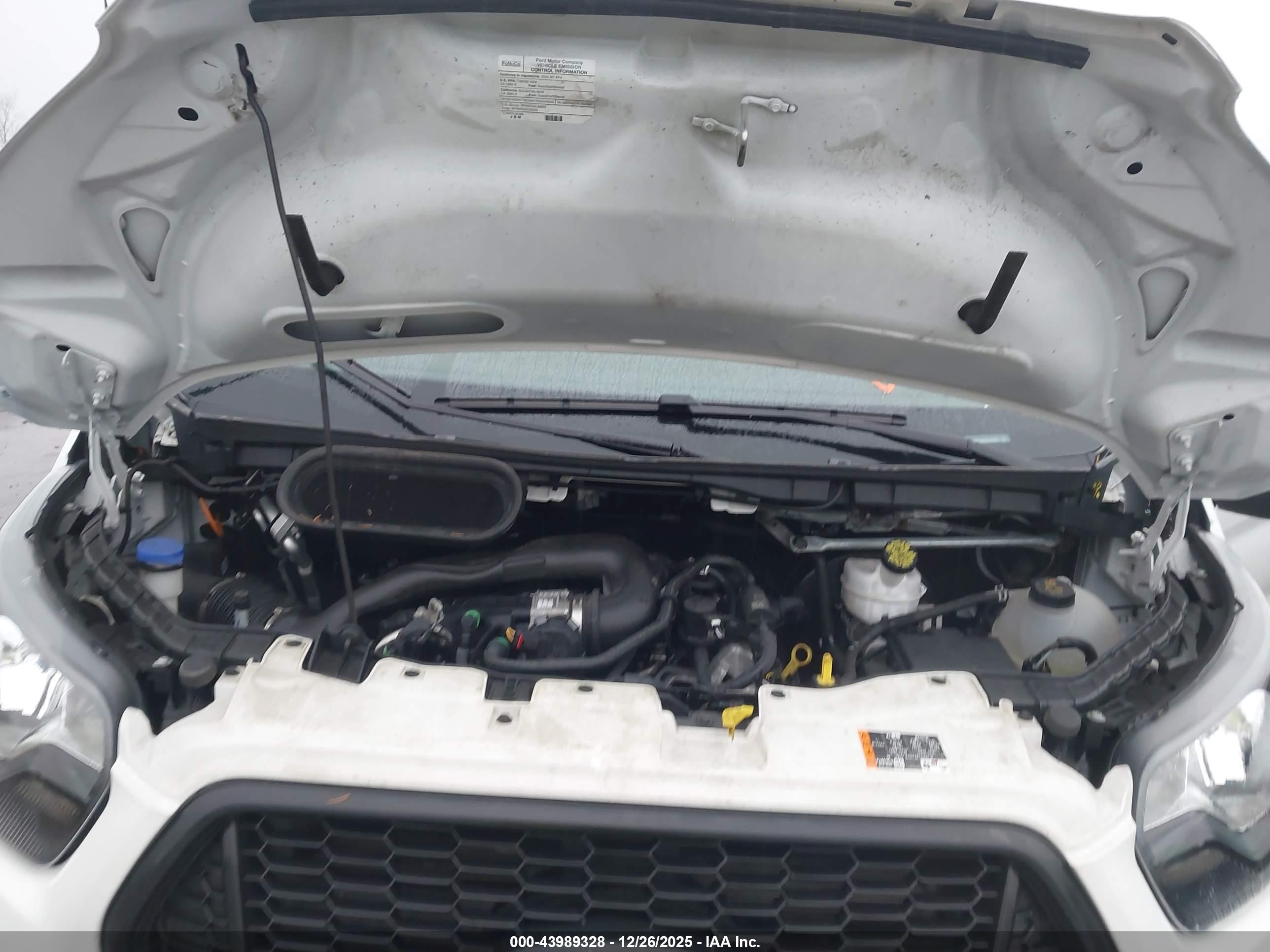 FORD TRANSIT-350 image 10