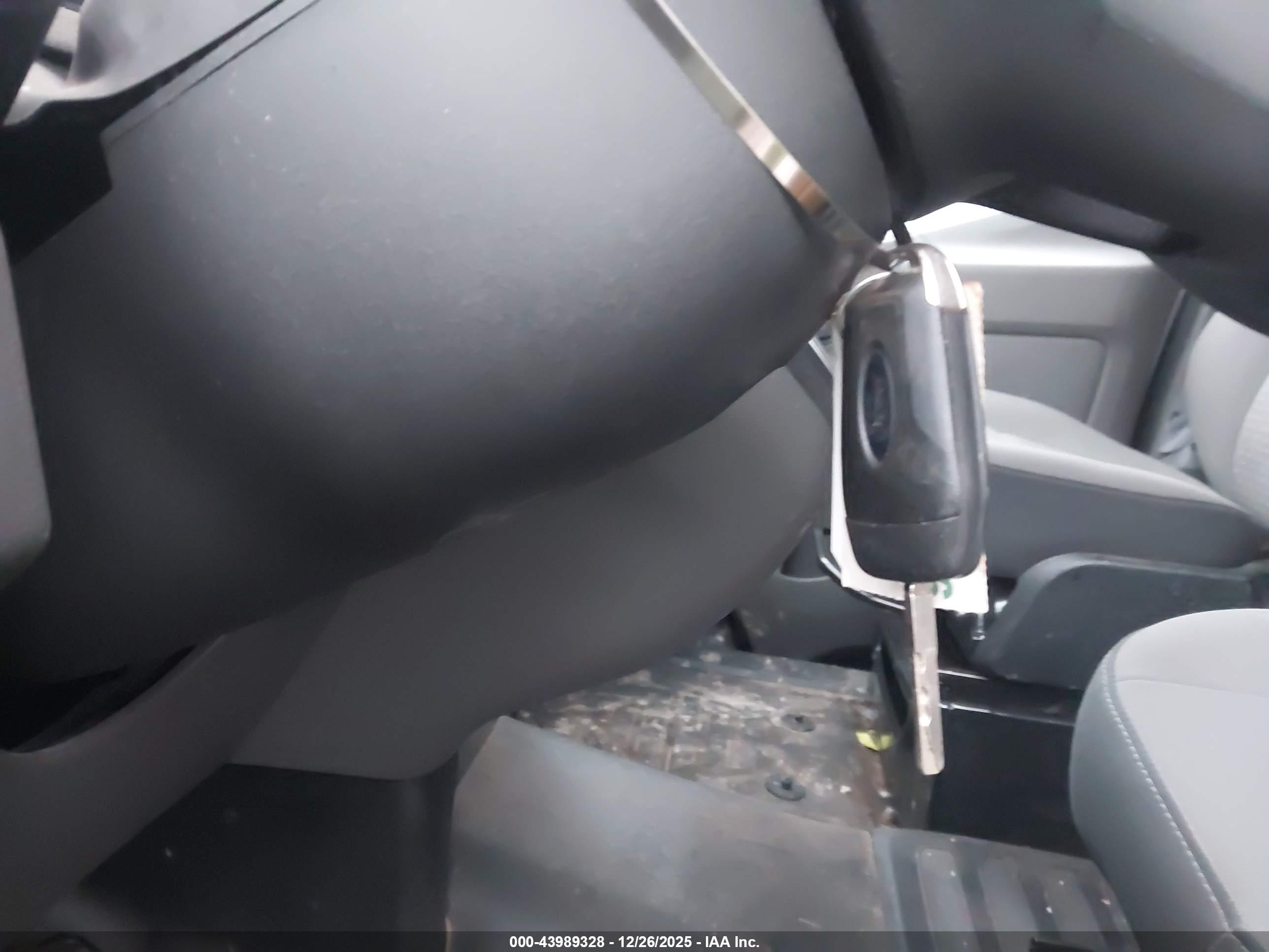 FORD TRANSIT-350 image 11