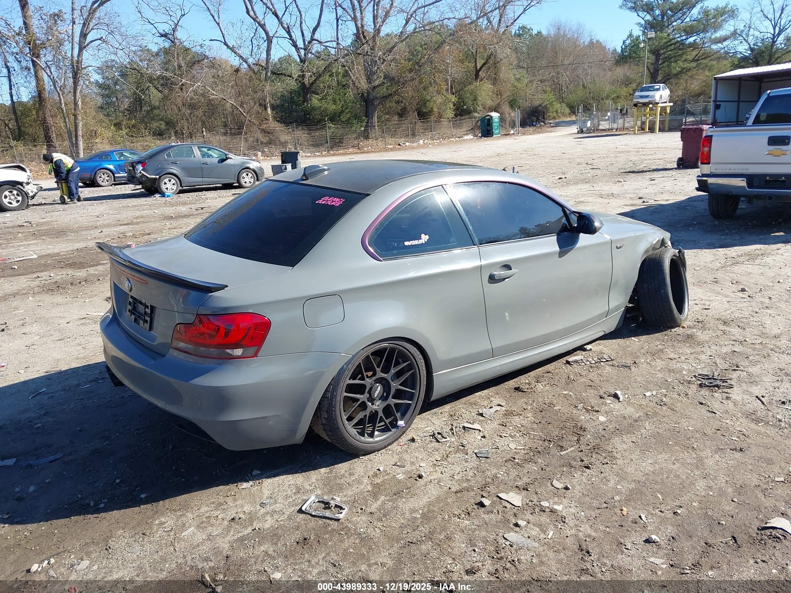 BMW 135I image 4