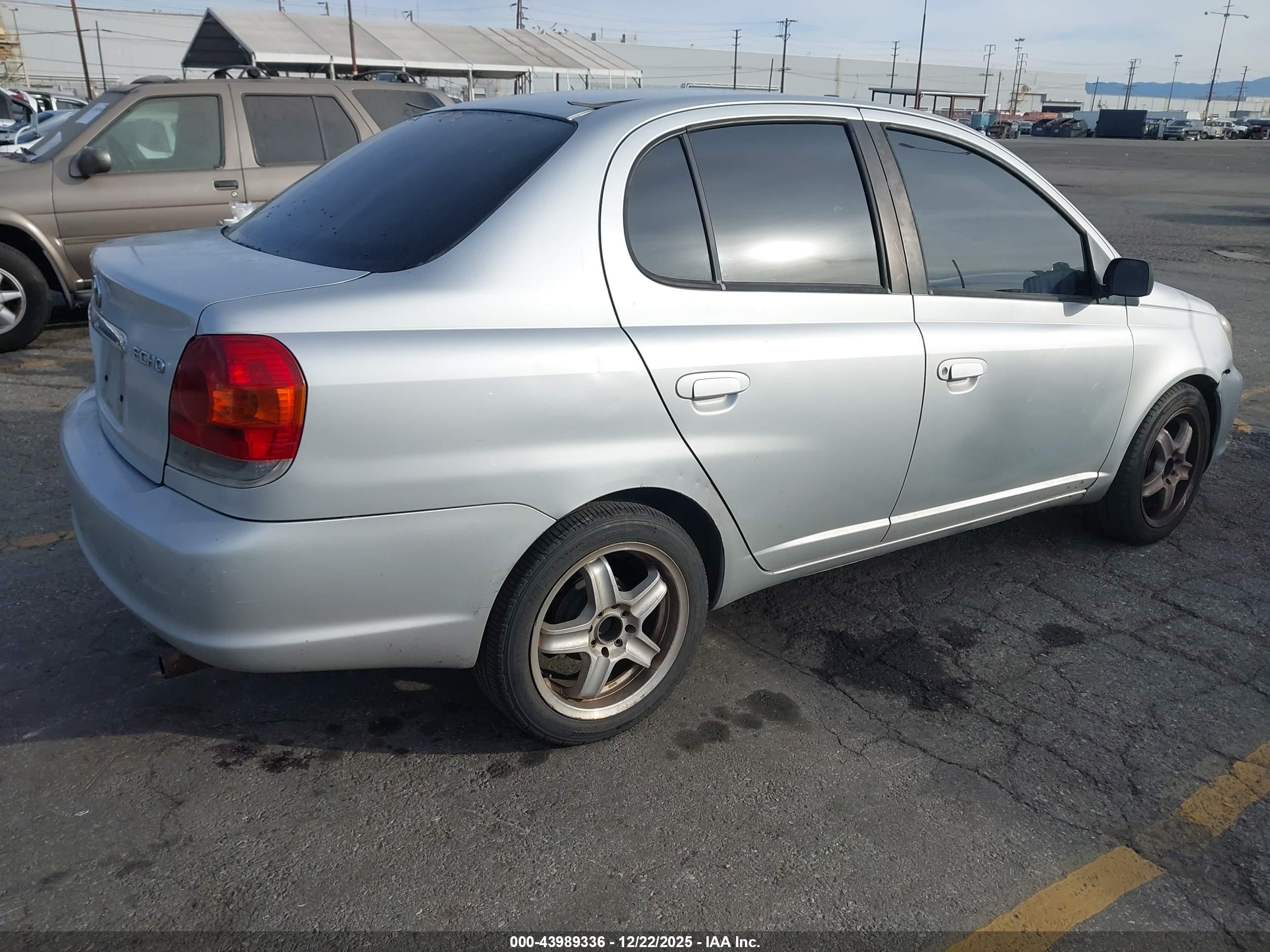 TOYOTA ECHO image 4