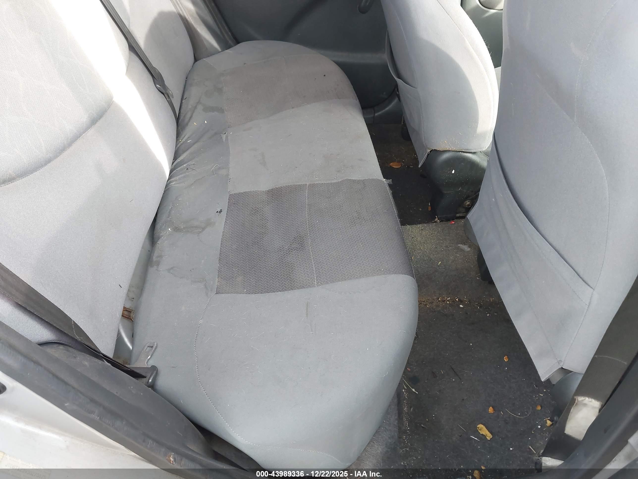 TOYOTA ECHO image 8
