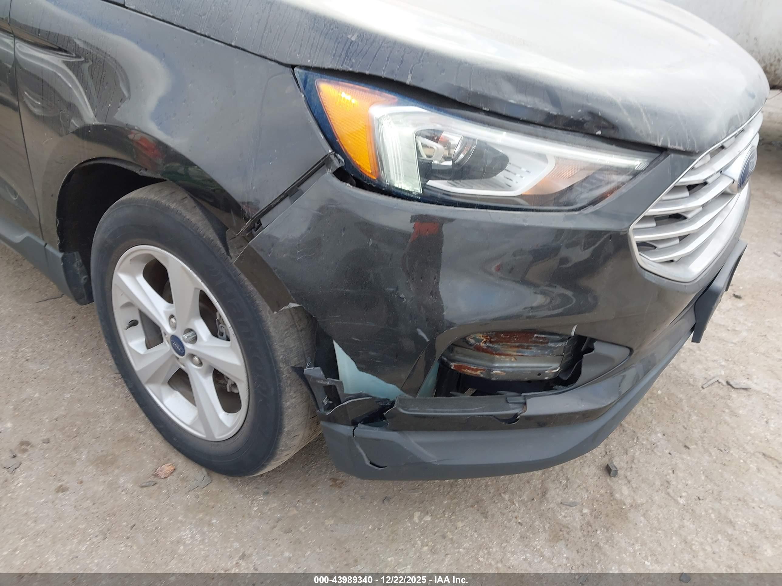 FORD EDGE image 6